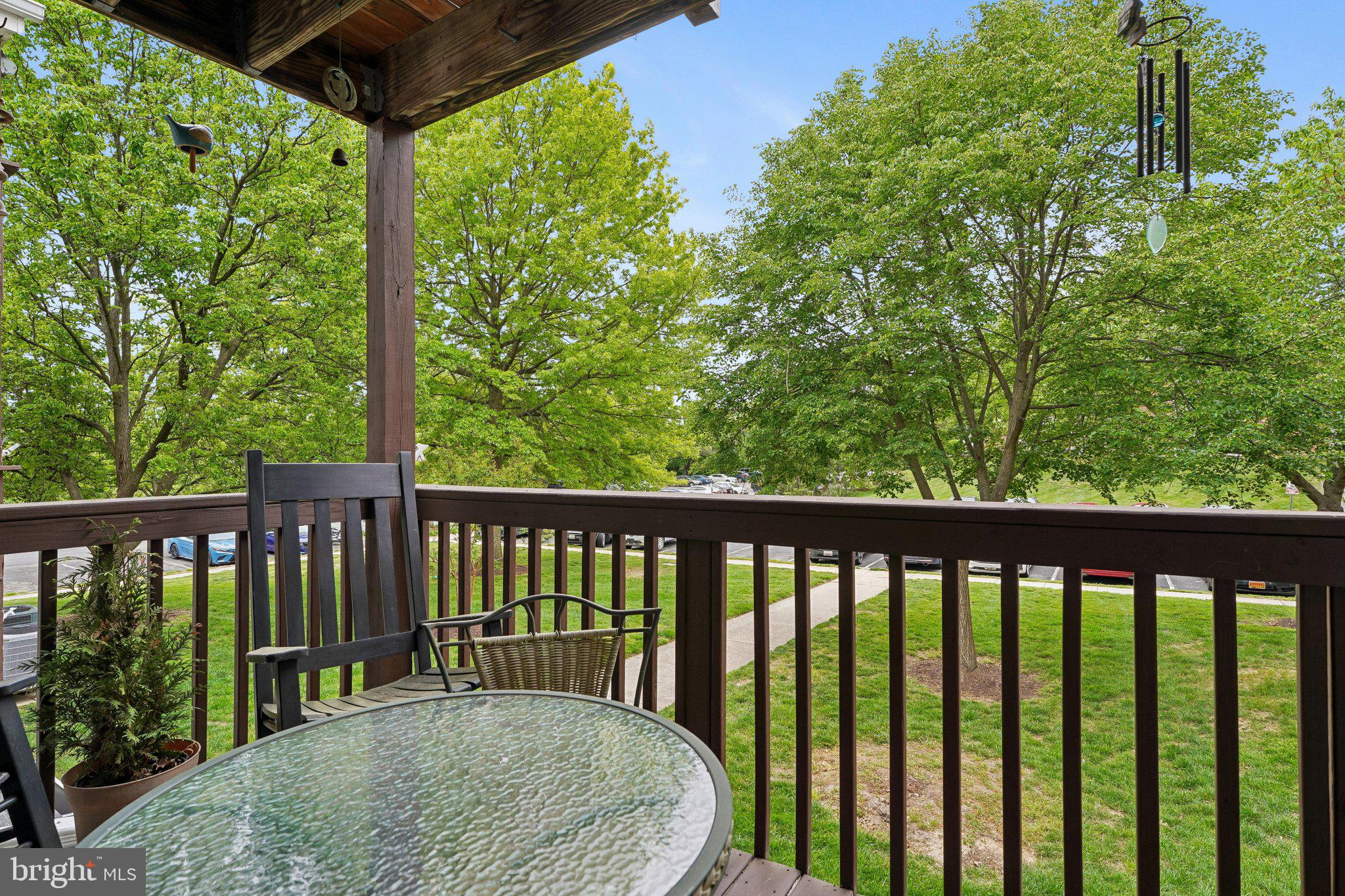 CROMWELL FOUNTAIN - Residential