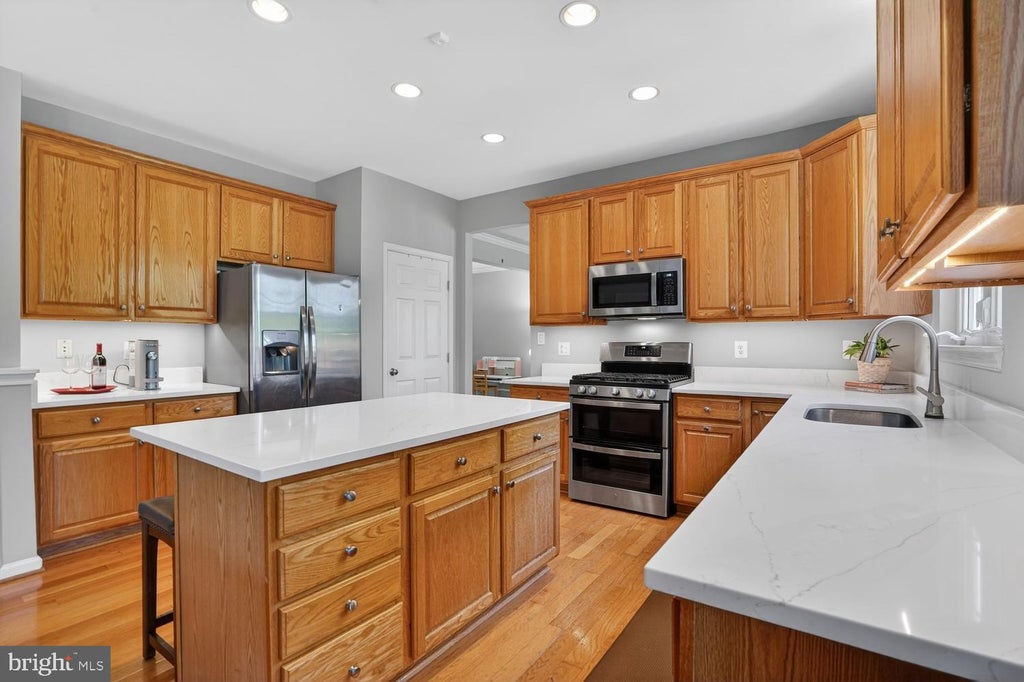 Photo of 12809 Gentle Shade Drive, BRISTOW, VA 20136 (MLS # VAPW2121238)