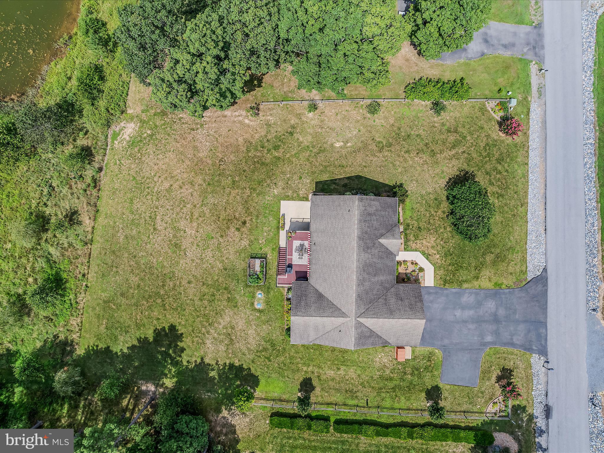 FAIRVIEW OAKS - Residential