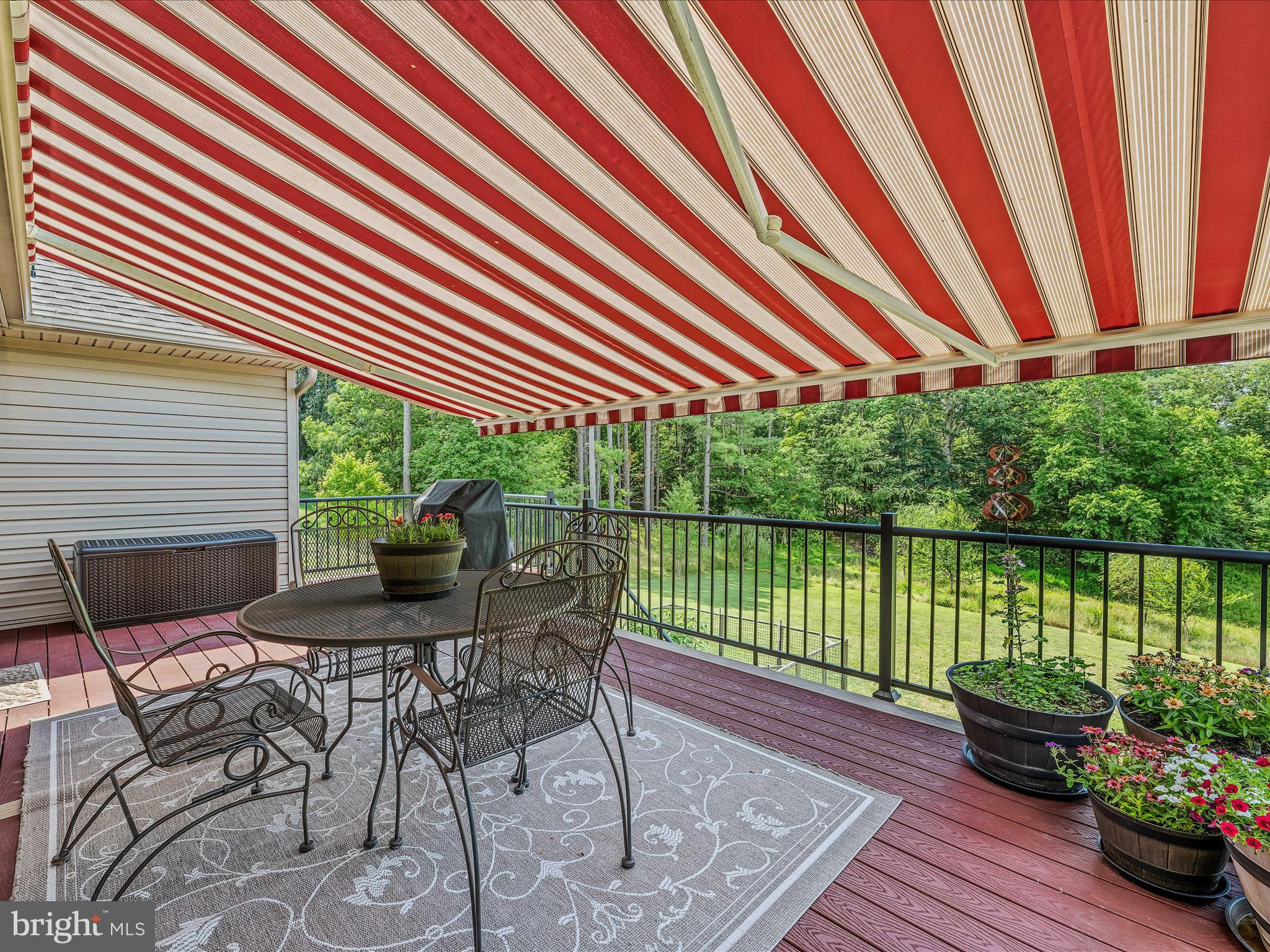 FAIRVIEW OAKS - Residential