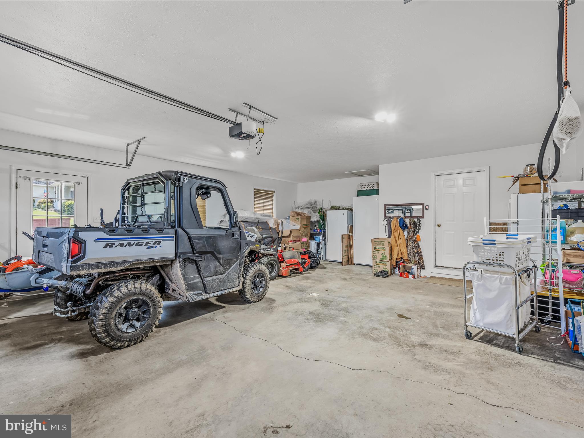 FAIRVIEW OAKS - Residential