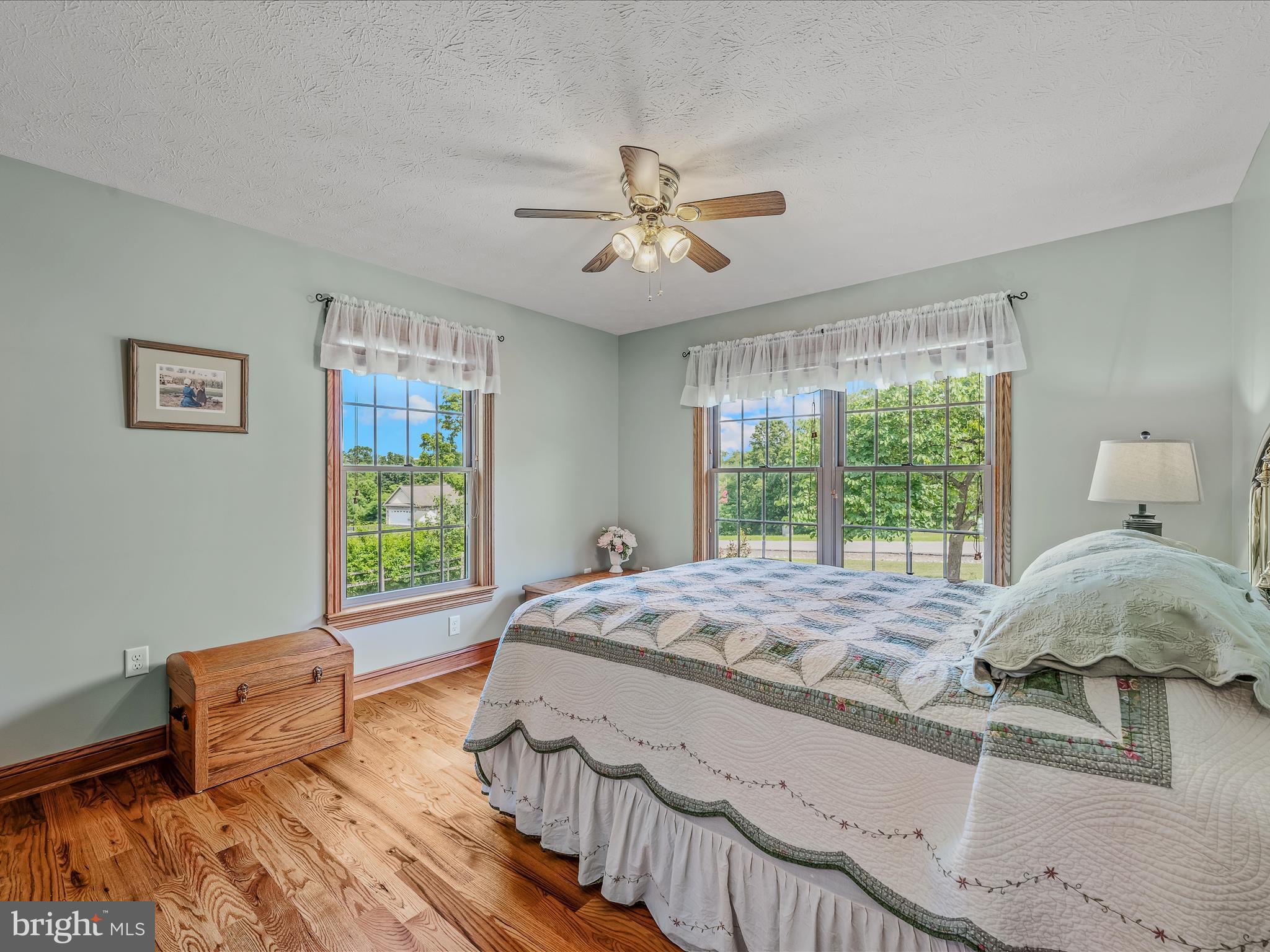 FAIRVIEW OAKS - Residential