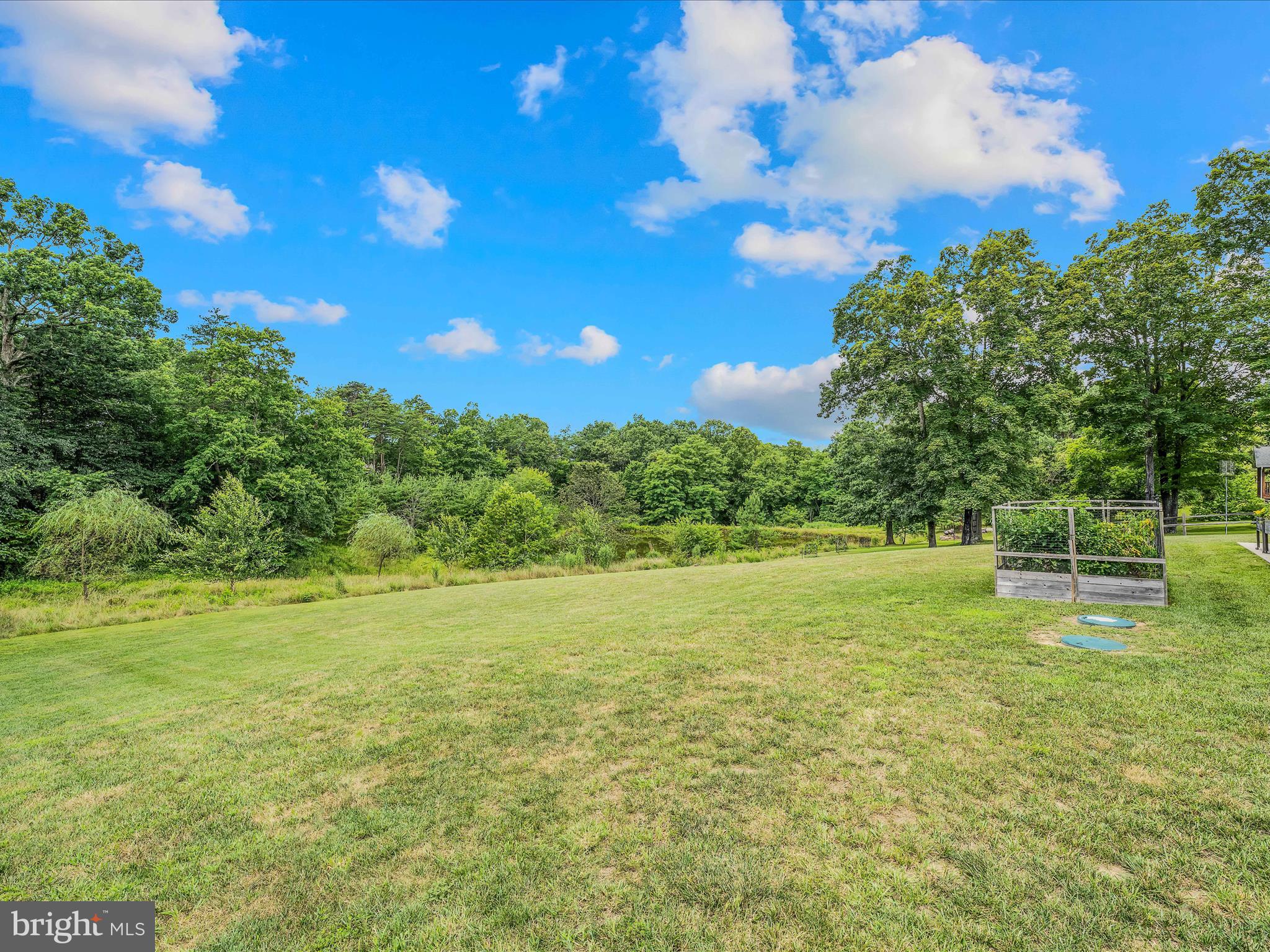 FAIRVIEW OAKS - Residential