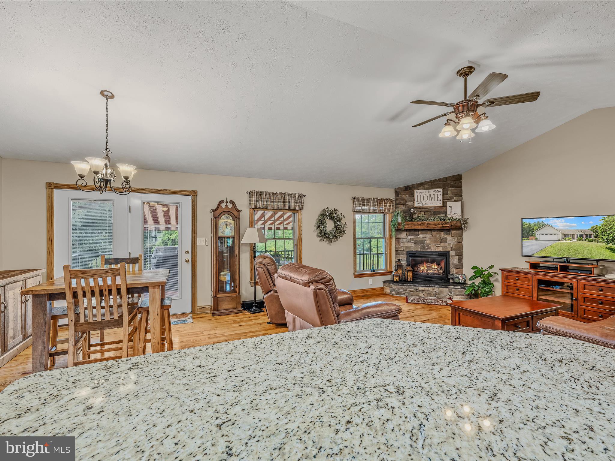 FAIRVIEW OAKS - Residential