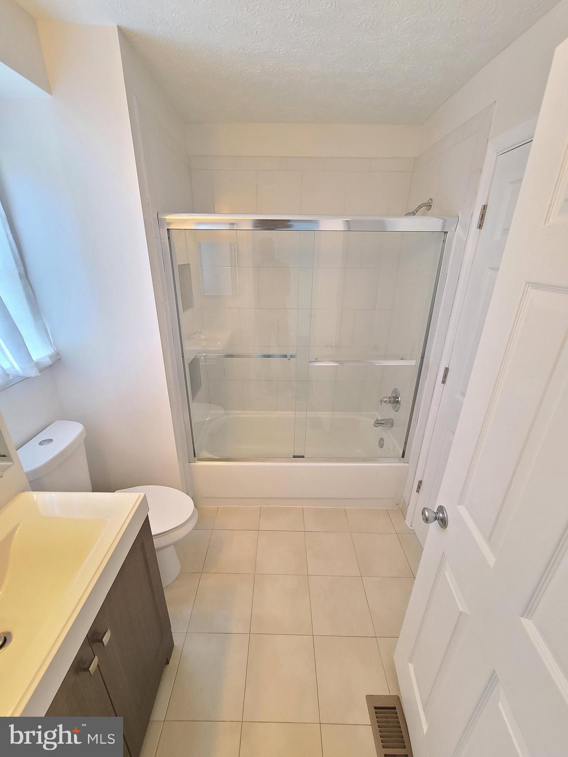 FAIR HILL FARM - Residential Lease