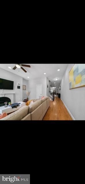 JOHNSTON SQUARE - Residential Lease