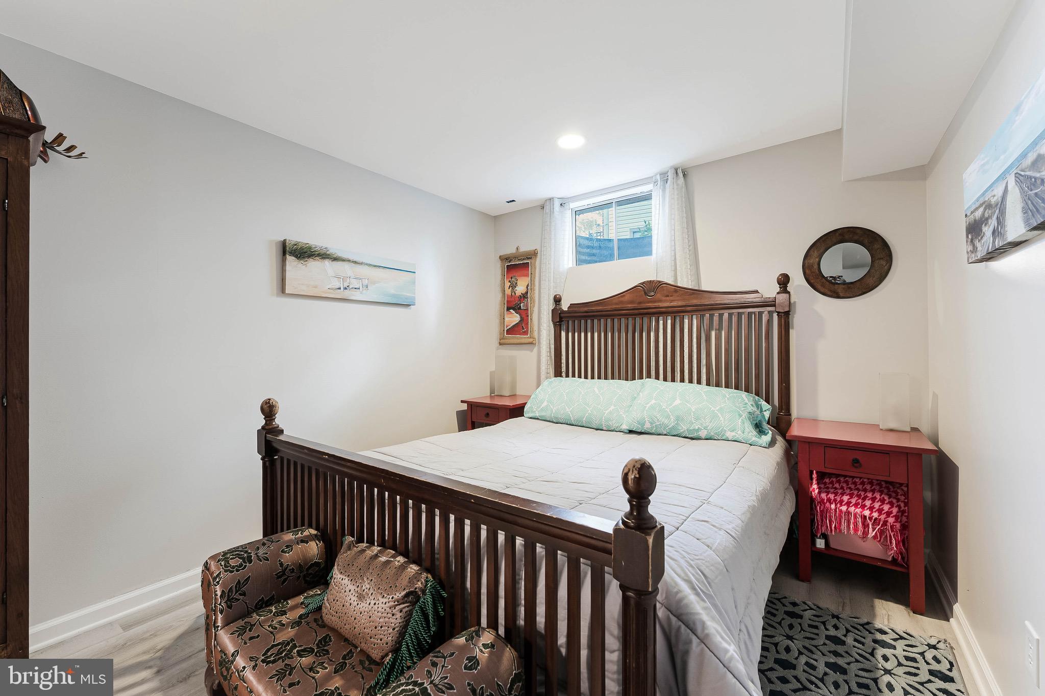 MEADOW HALL - Residential