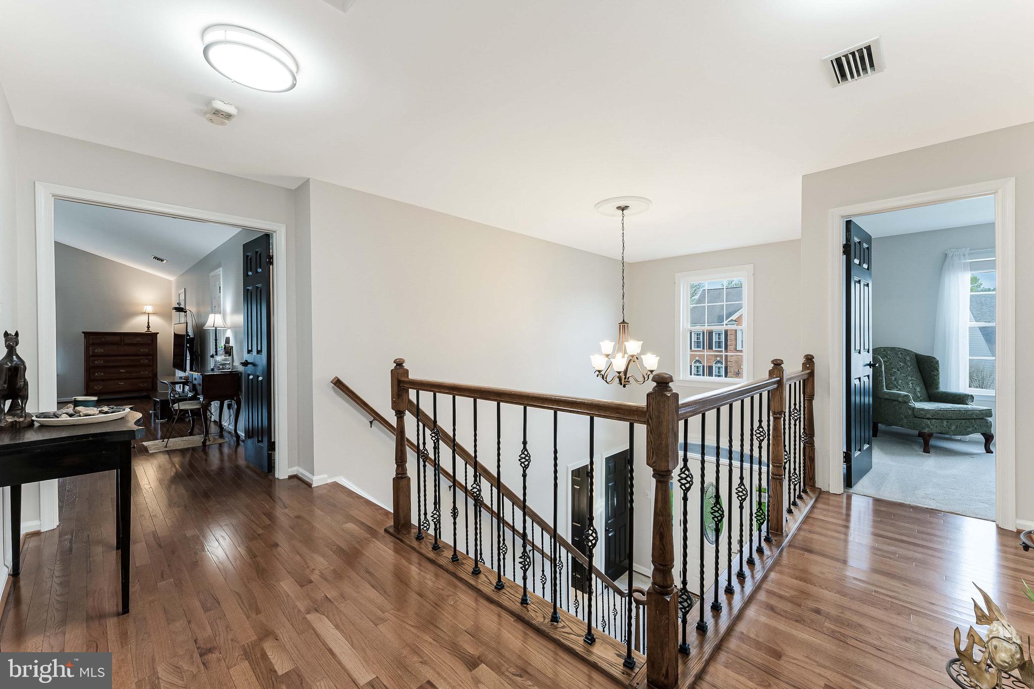 MEADOW HALL - Residential