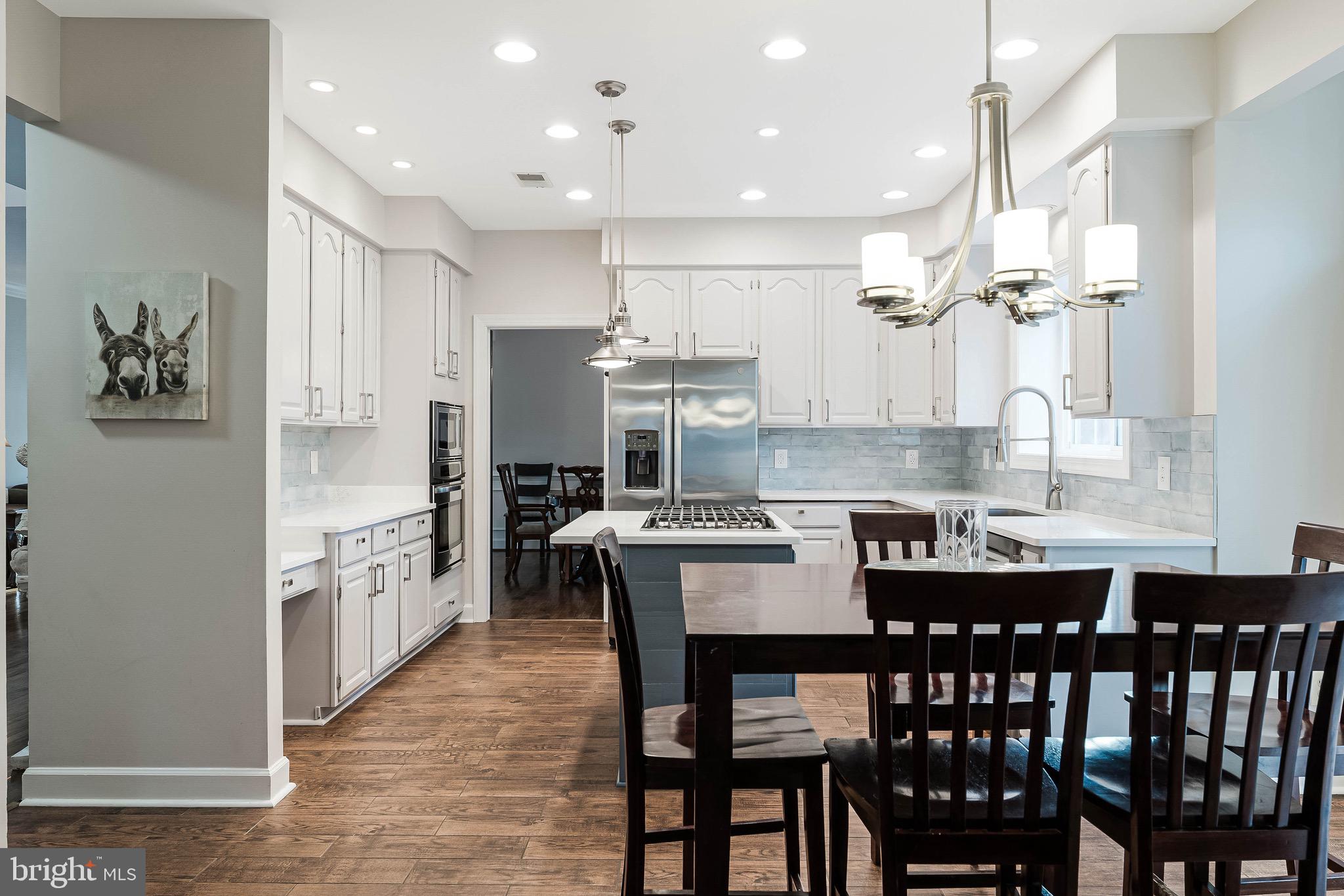 MEADOW HALL - Residential