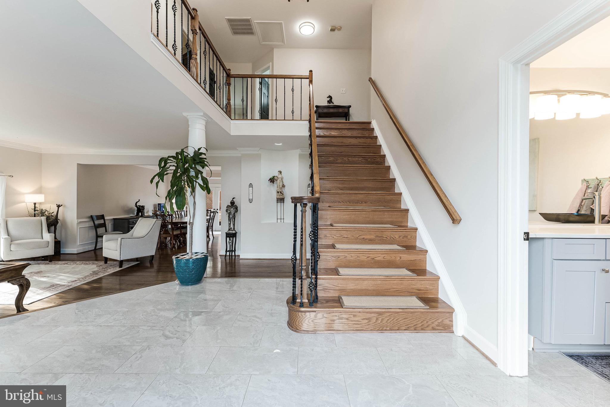2636 MEADOW HALL DRIVE