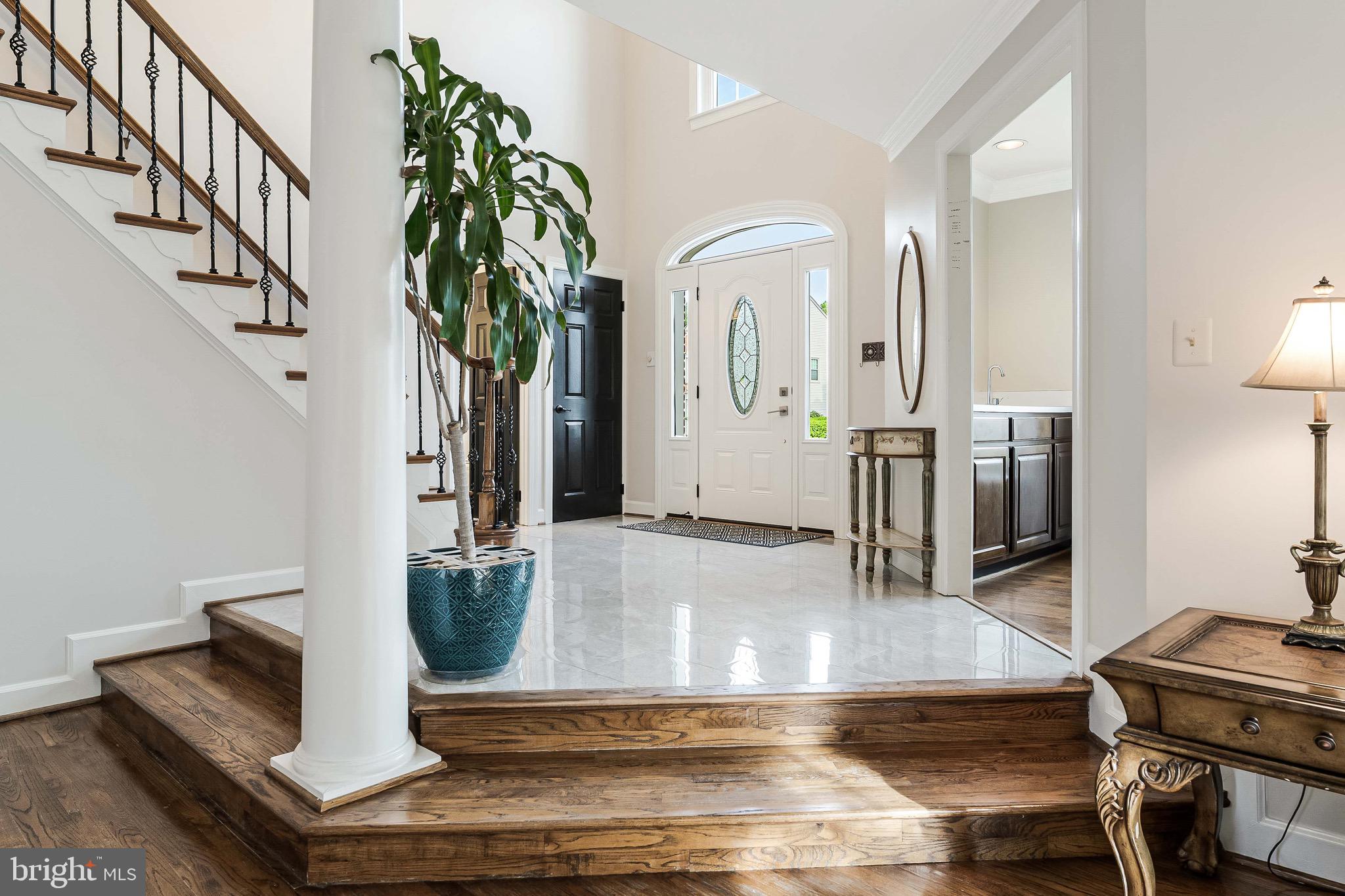 MEADOW HALL - Residential