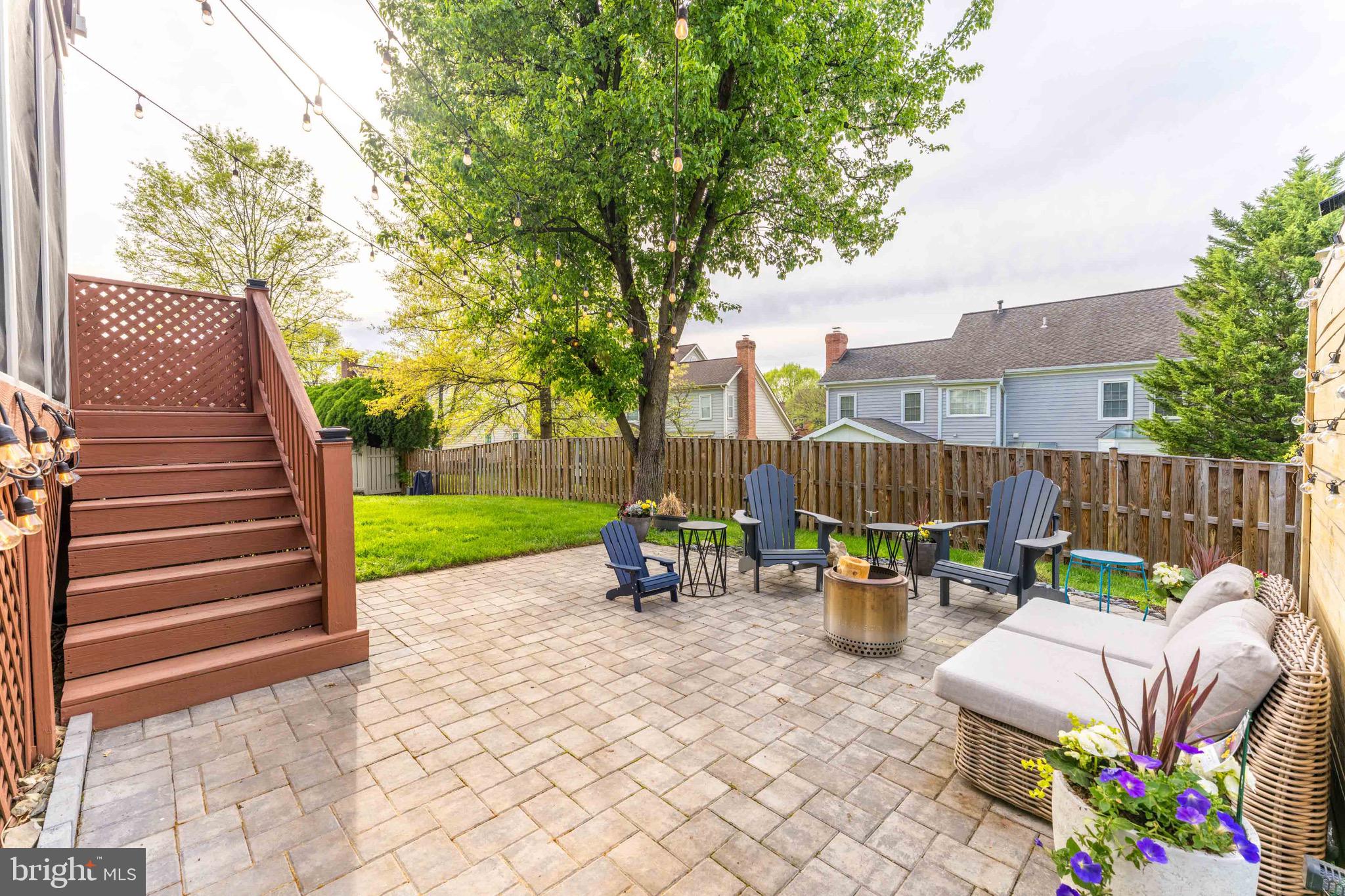 MEADOW HALL - Residential