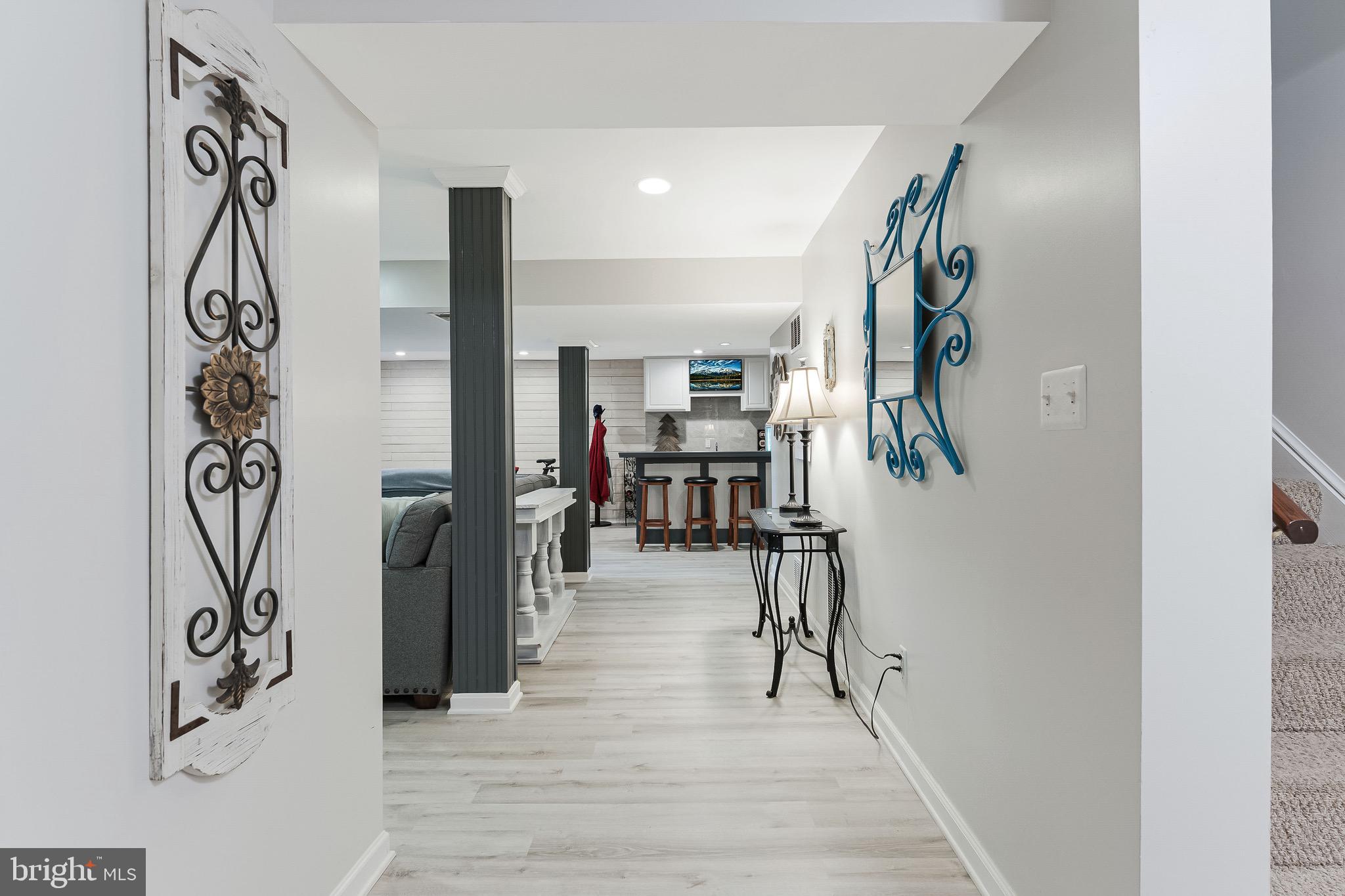 MEADOW HALL - Residential