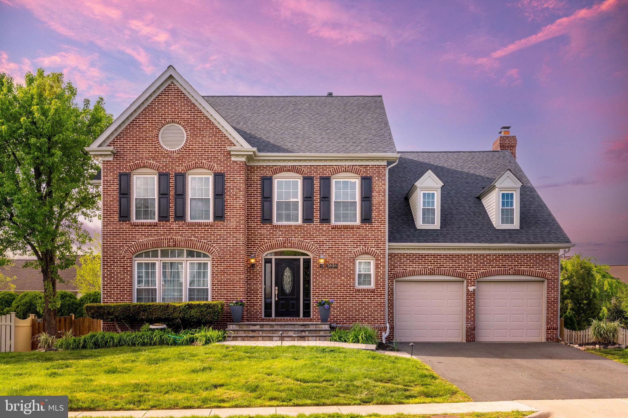 MEADOW HALL - Residential