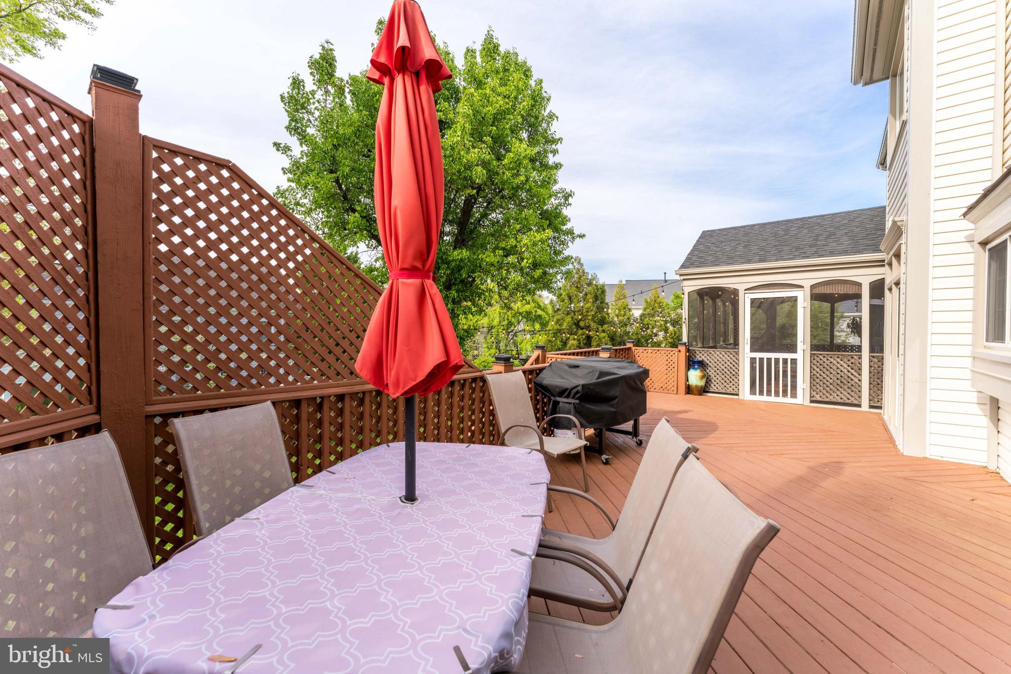 MEADOW HALL - Residential