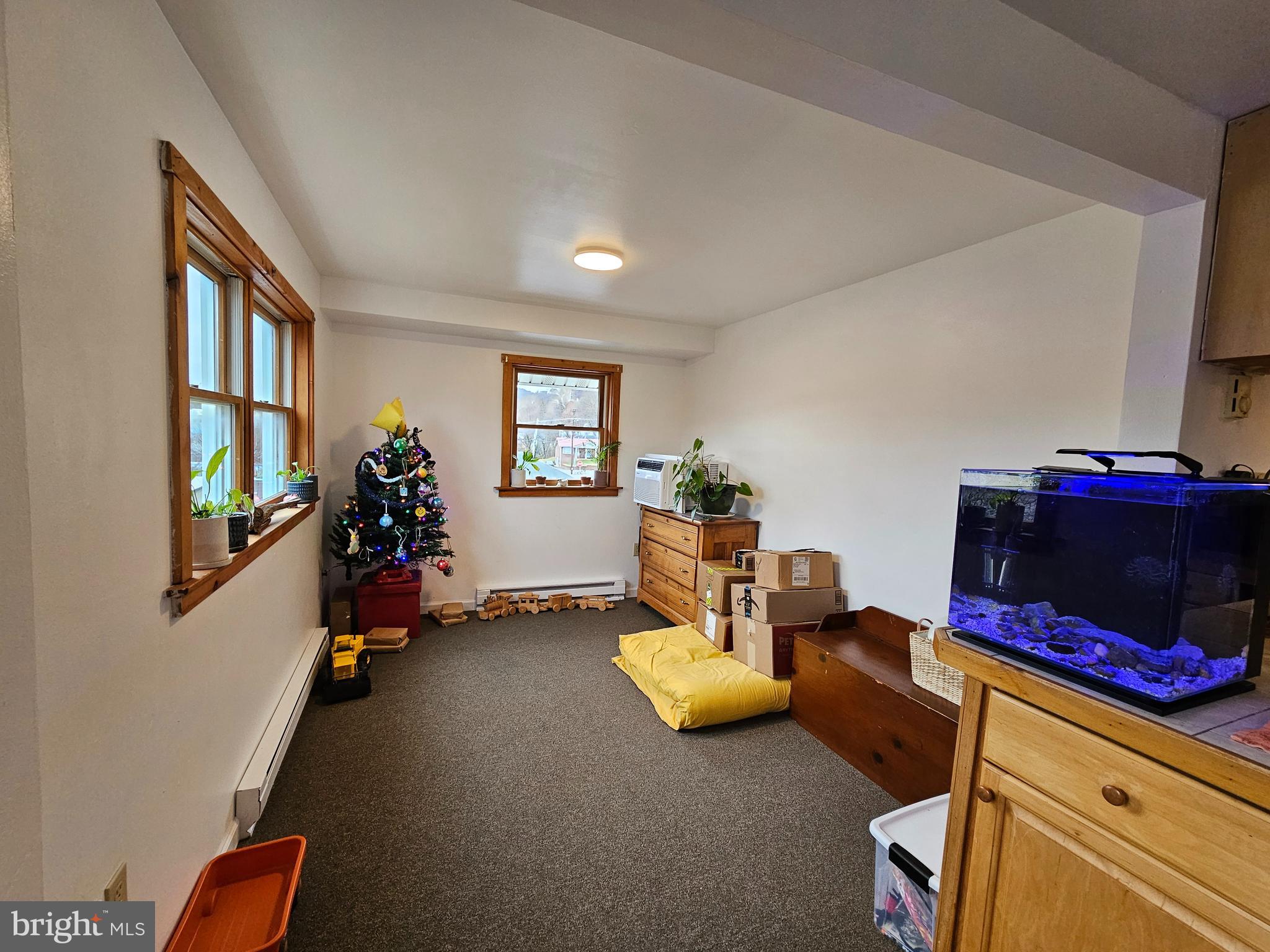 BERKELEY SPRINGS CORPORATION - Residential Lease