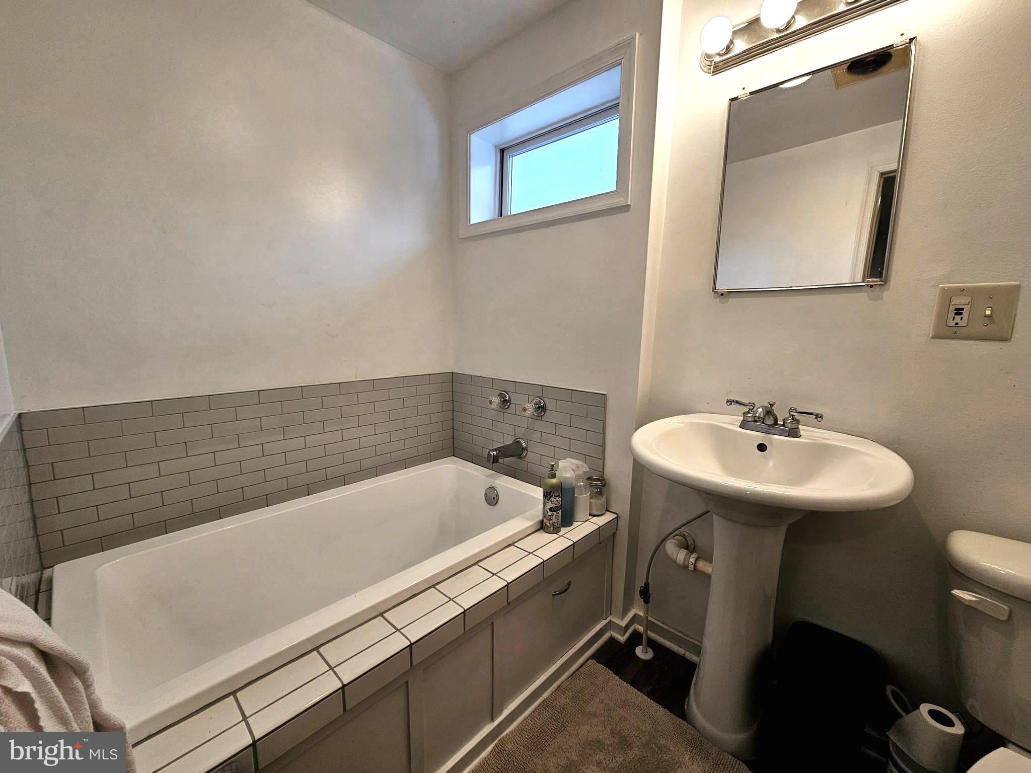 BERKELEY SPRINGS CORPORATION - Residential Lease