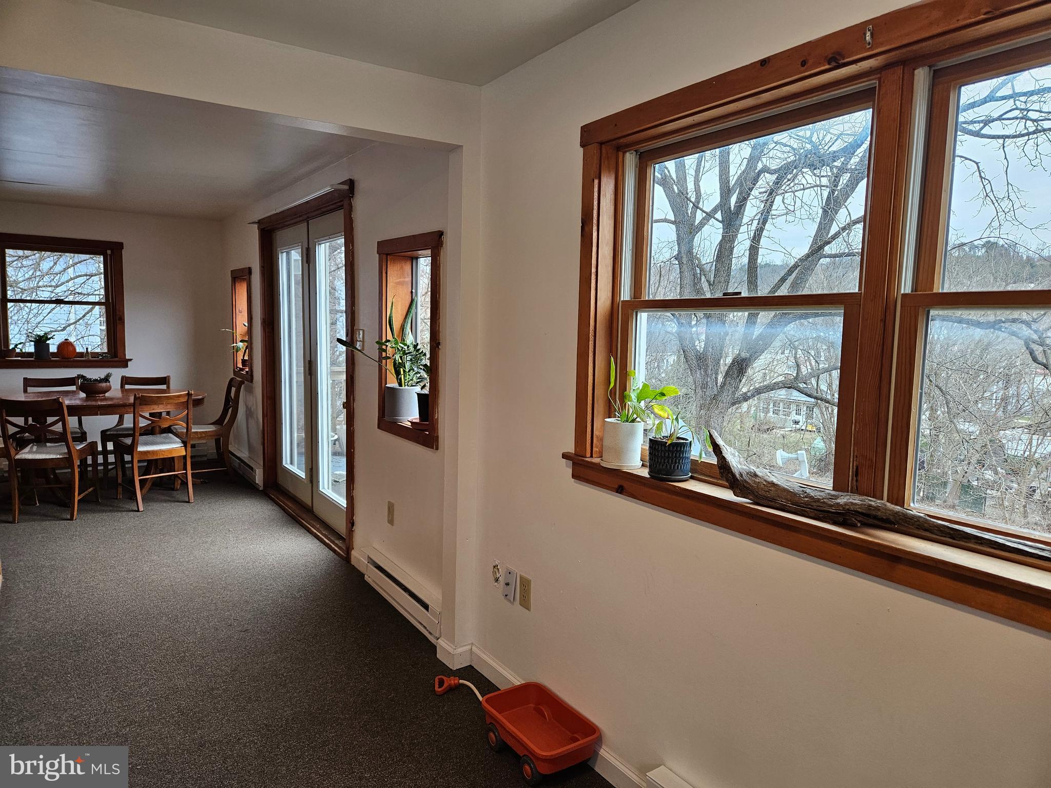 BERKELEY SPRINGS CORPORATION - Residential Lease