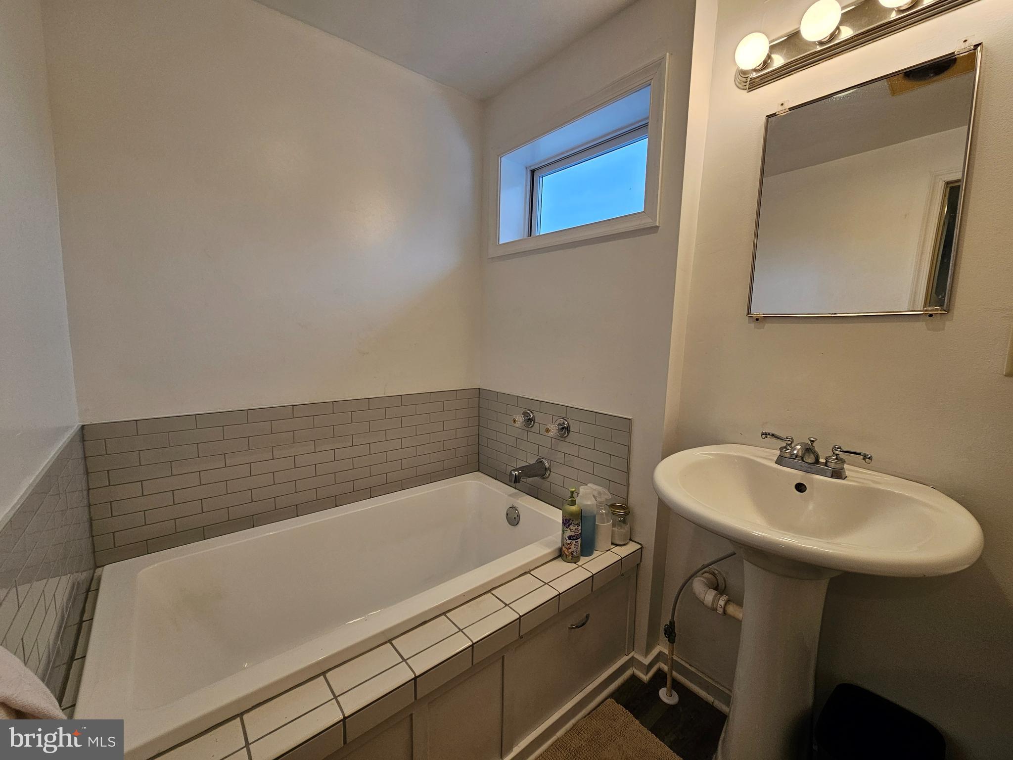 BERKELEY SPRINGS CORPORATION - Residential Lease