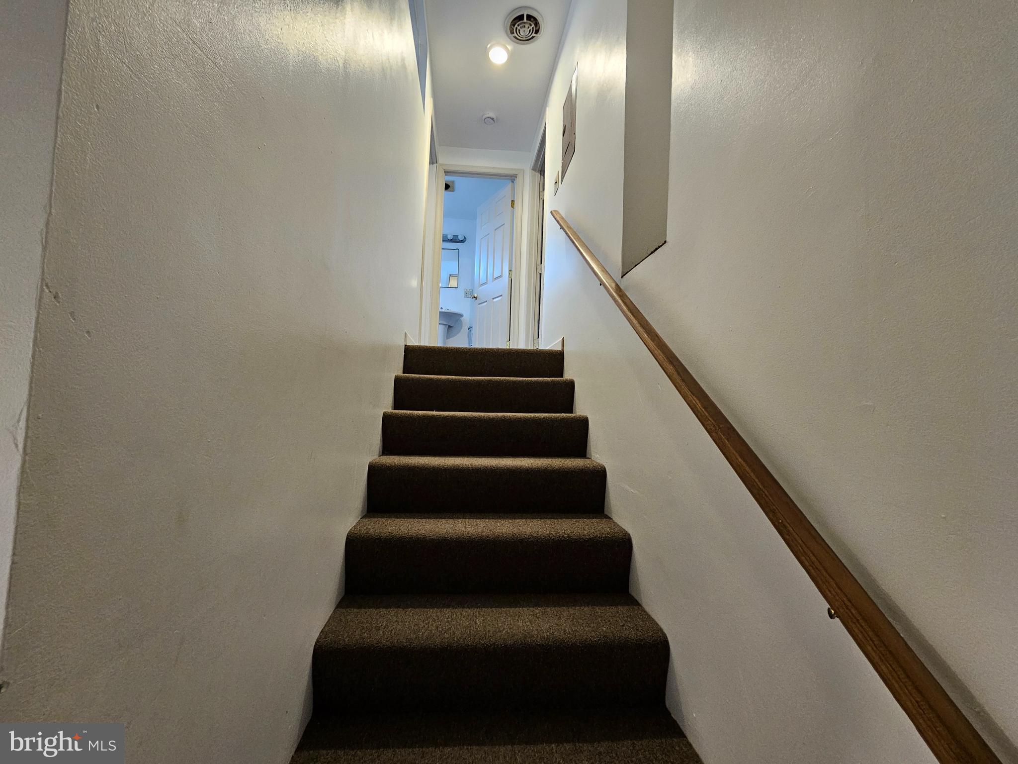 BERKELEY SPRINGS CORPORATION - Residential Lease