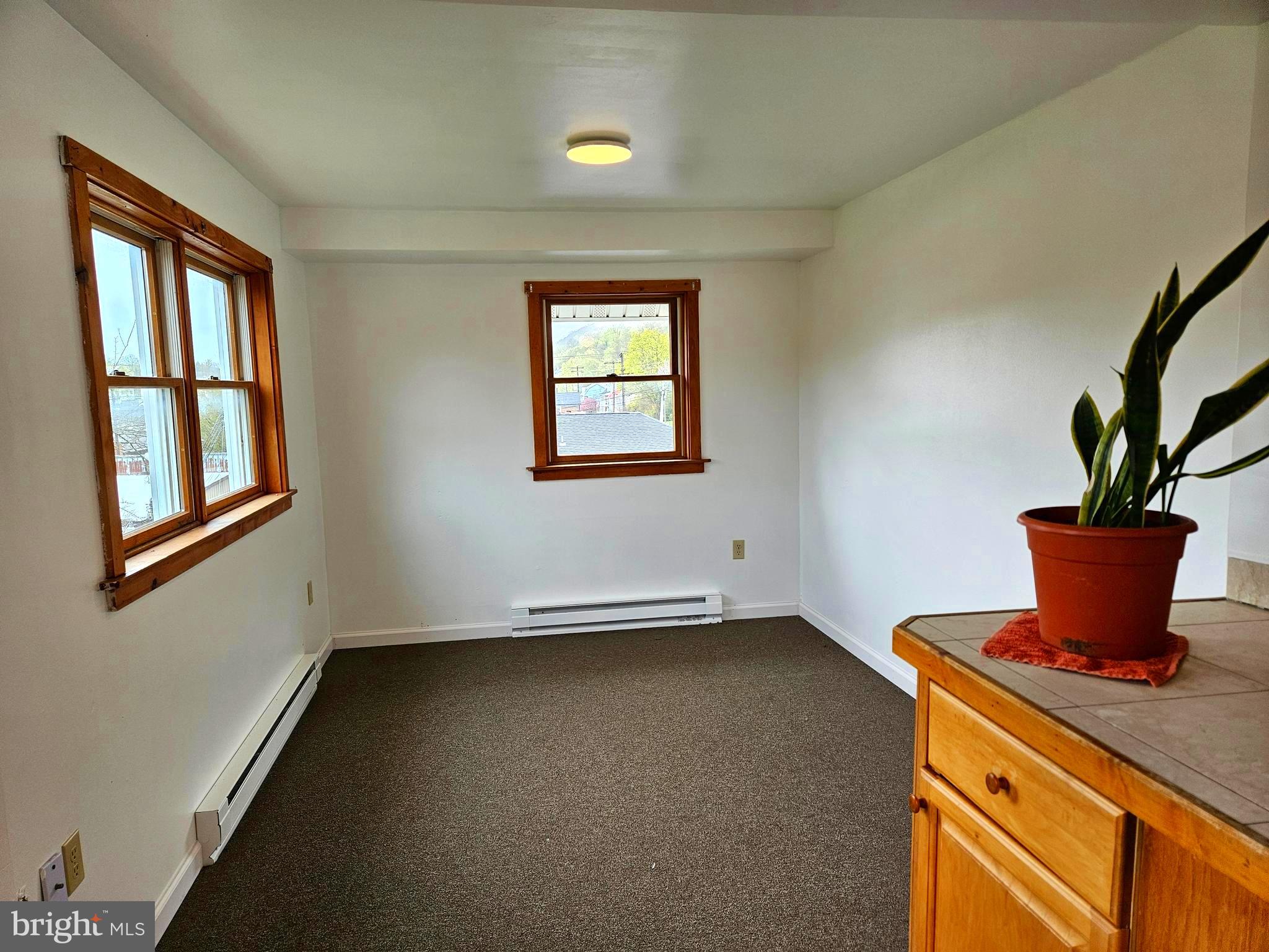 BERKELEY SPRINGS CORPORATION - Residential Lease