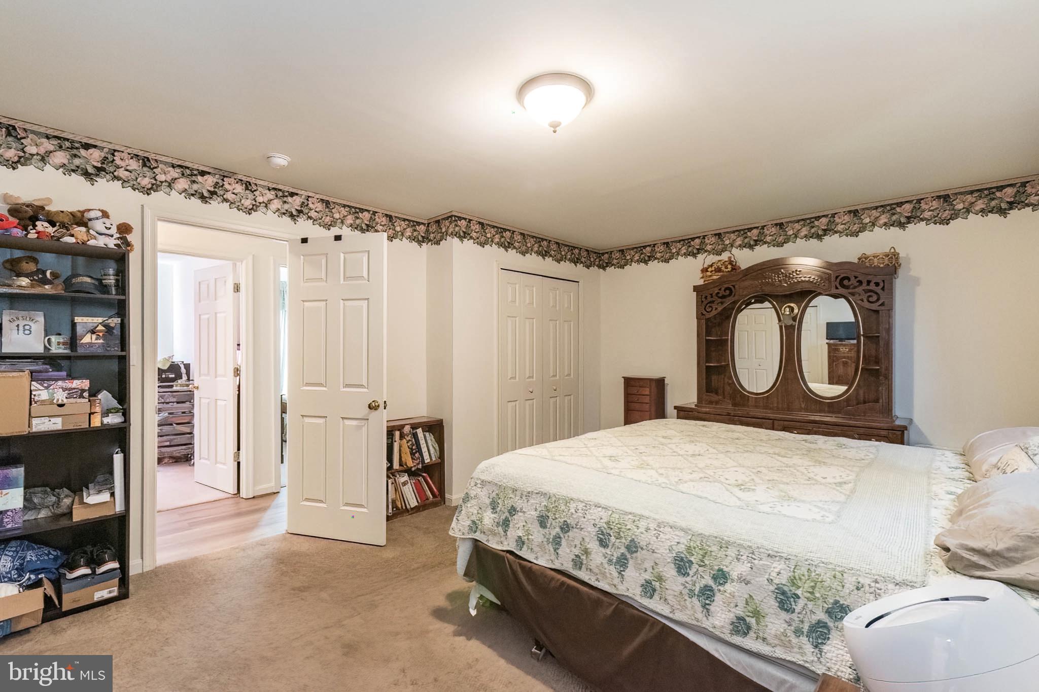 SYCAMORE VILLAGE - Residential