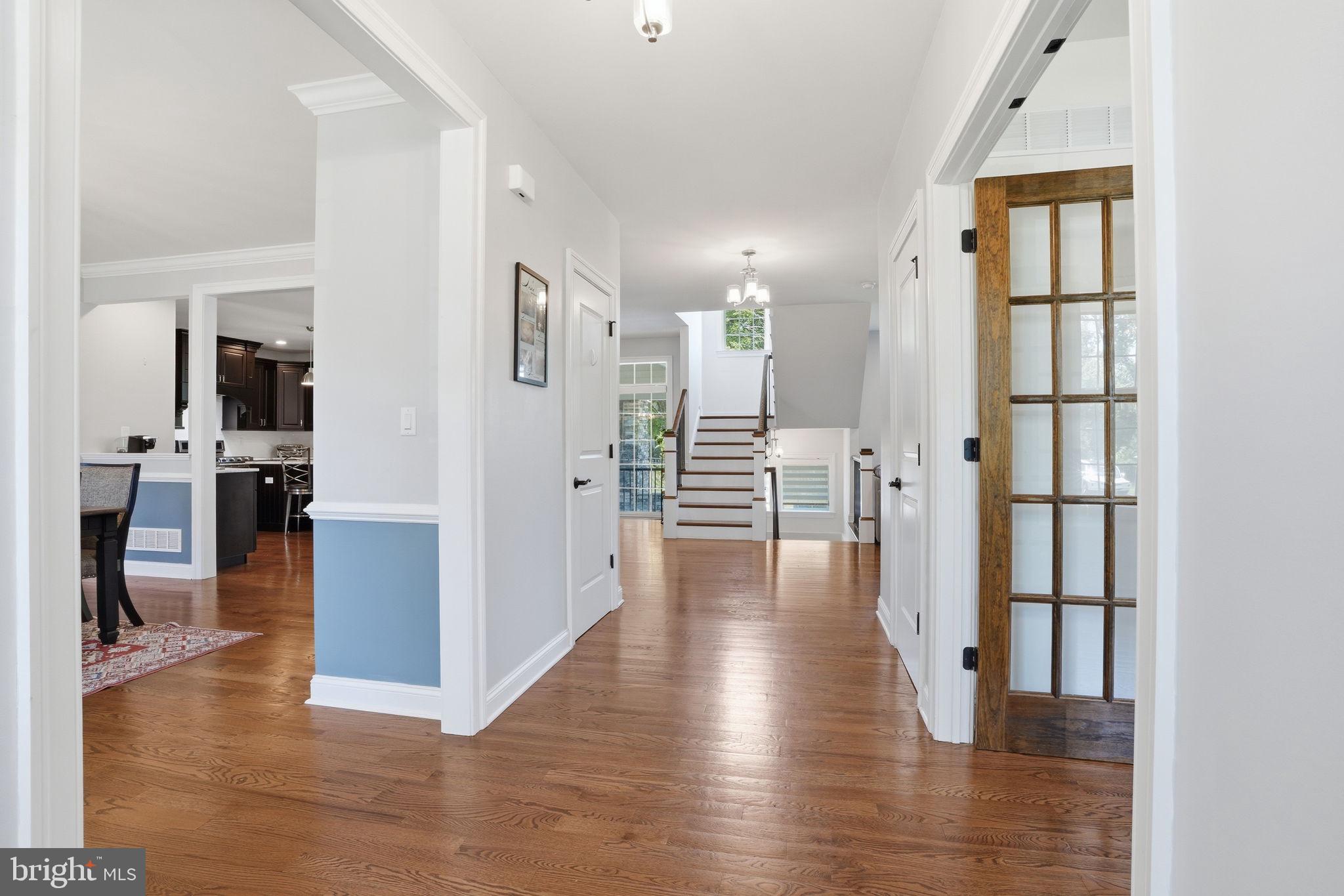 9 WALNUT WAY