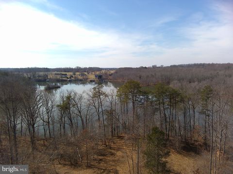 14928 DOVEY ROAD SPOTSYLVANIA VA 22551