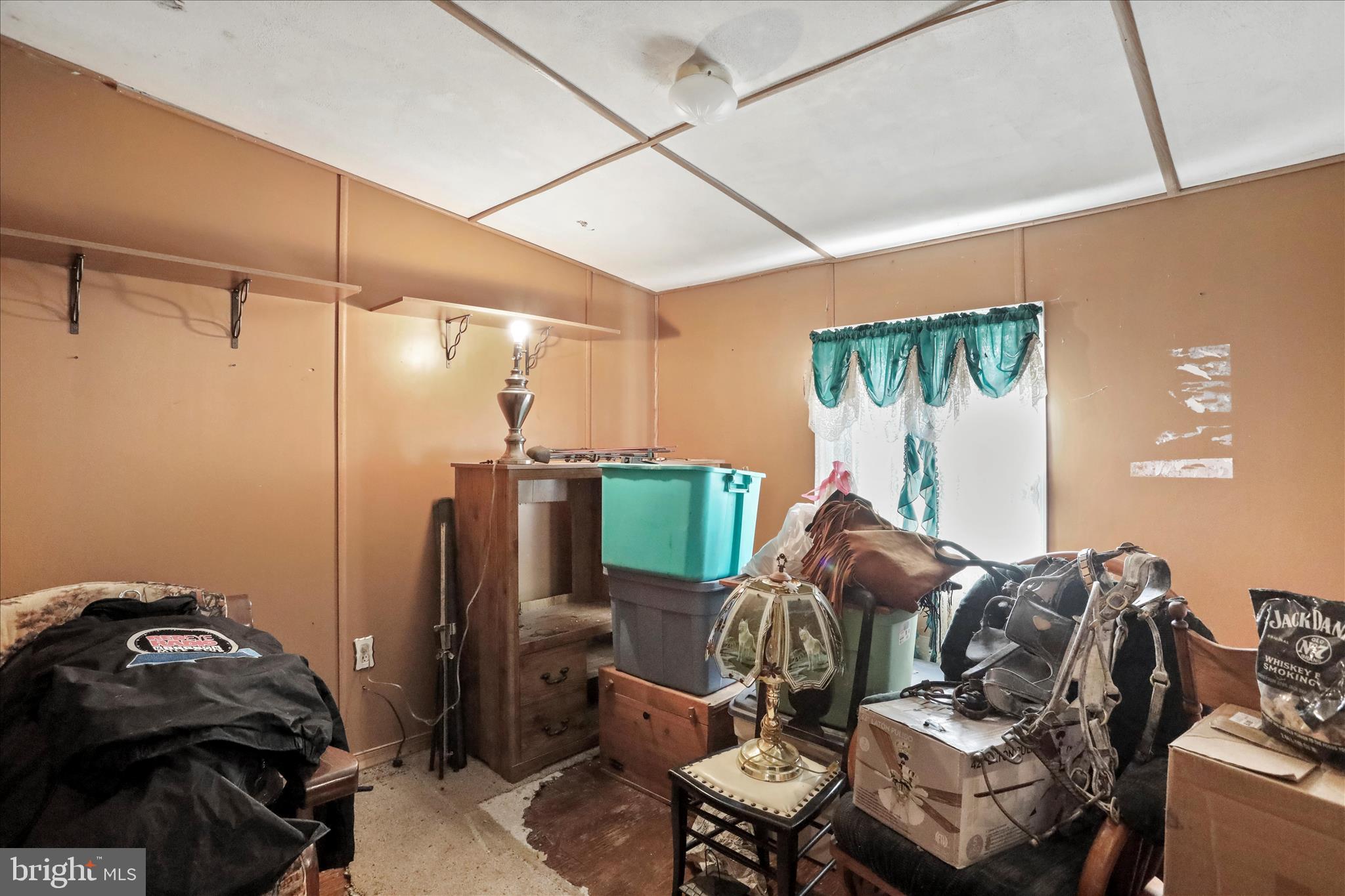 HIDDEN RIVER FARM - Residential