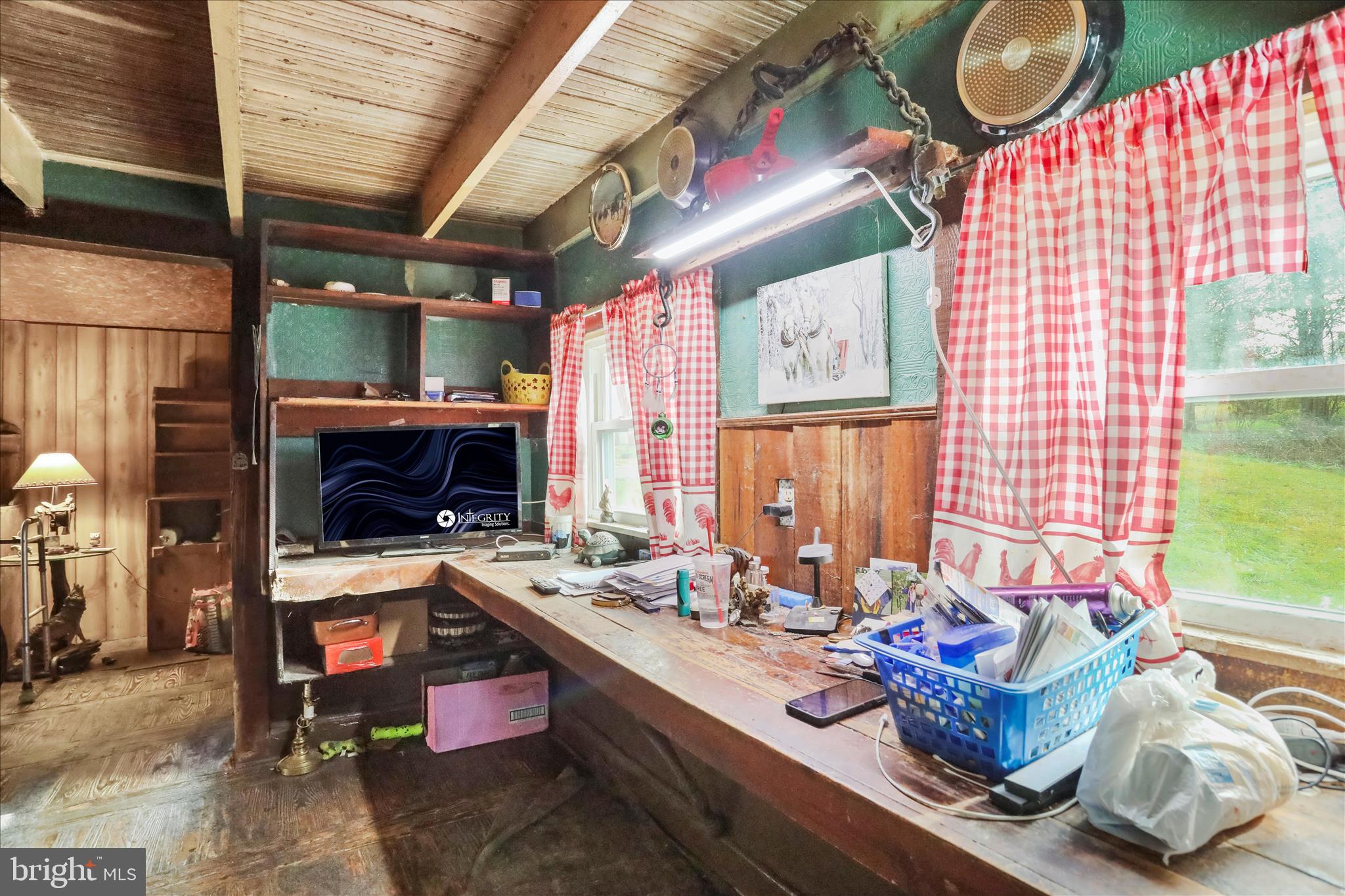 HIDDEN RIVER FARM - Residential