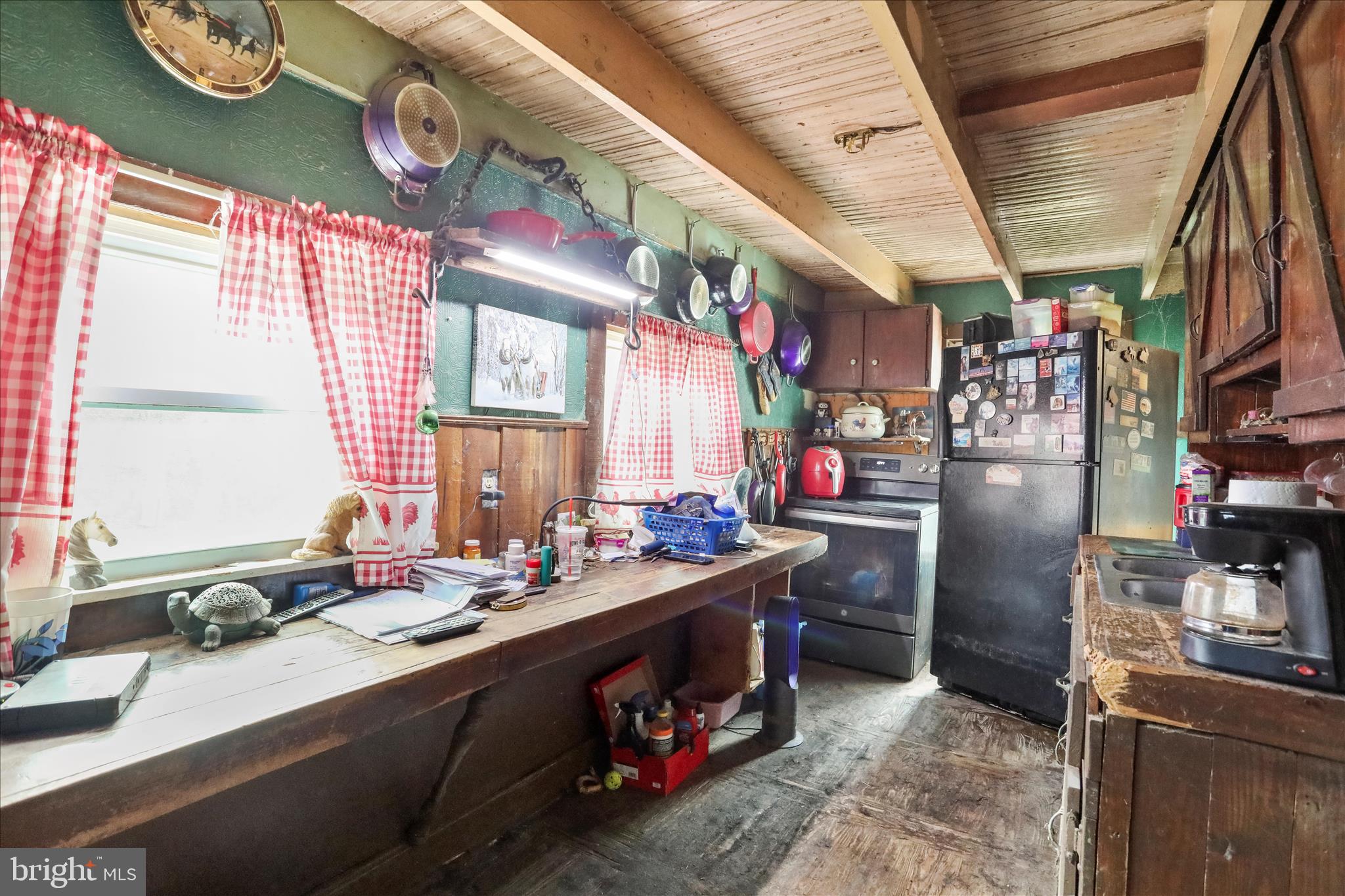 339 LOGANS RUN DRIVE