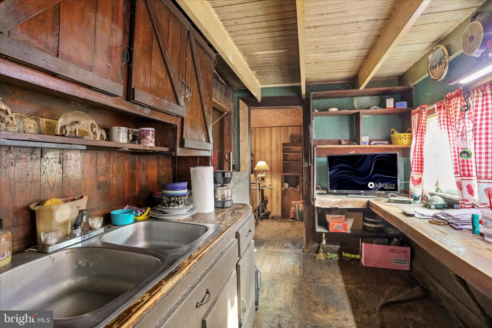 339 LOGANS RUN DRIVE