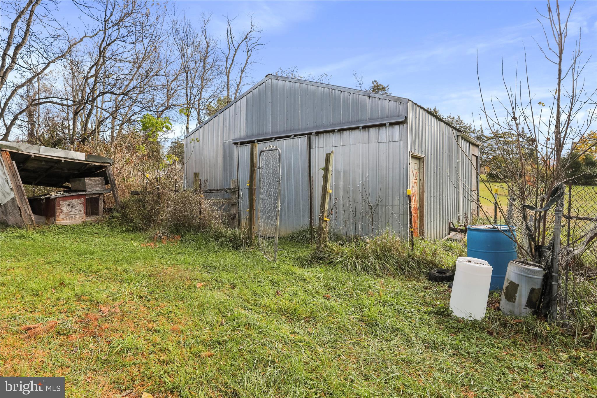 HIDDEN RIVER FARM - Residential