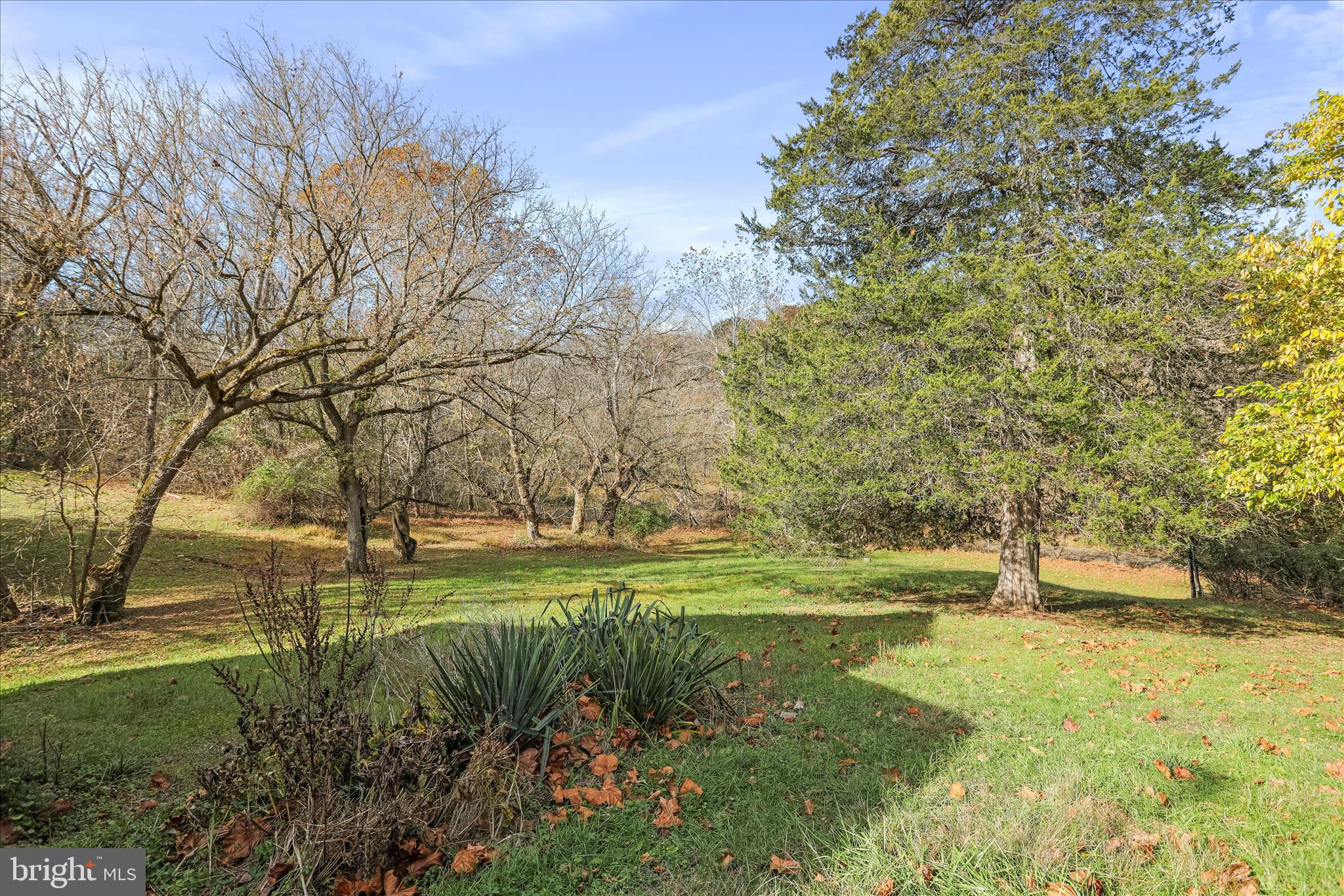 HIDDEN RIVER FARM - Residential