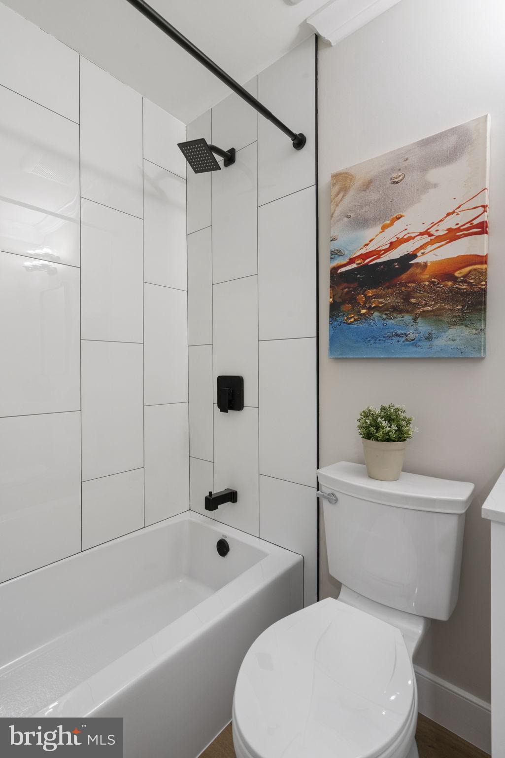 COUNTRY CREEK - Residential