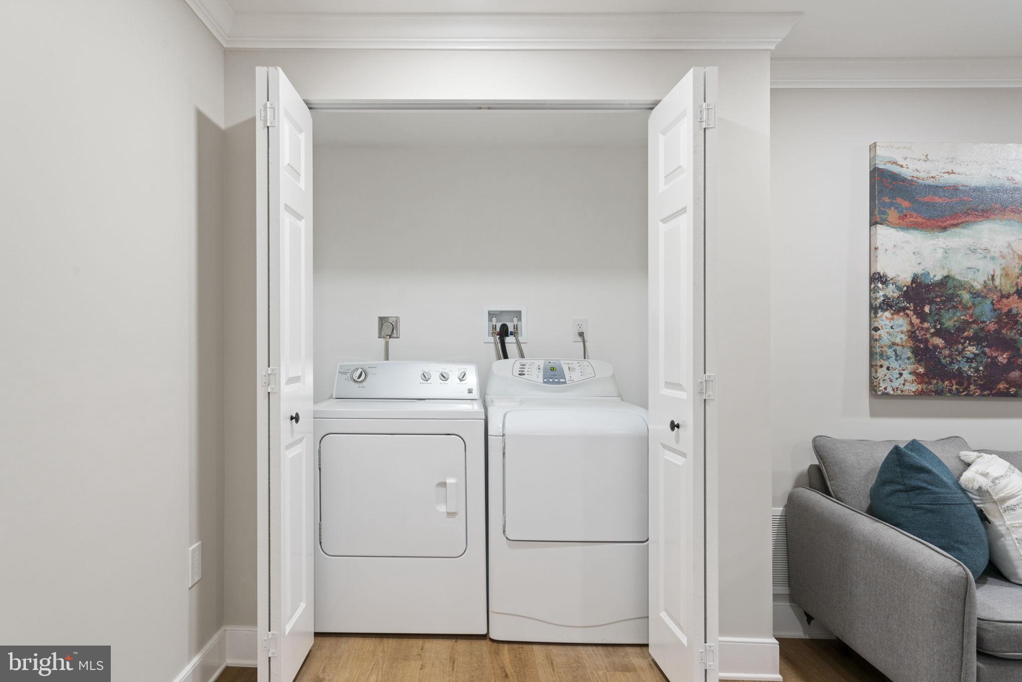 COUNTRY CREEK - Residential