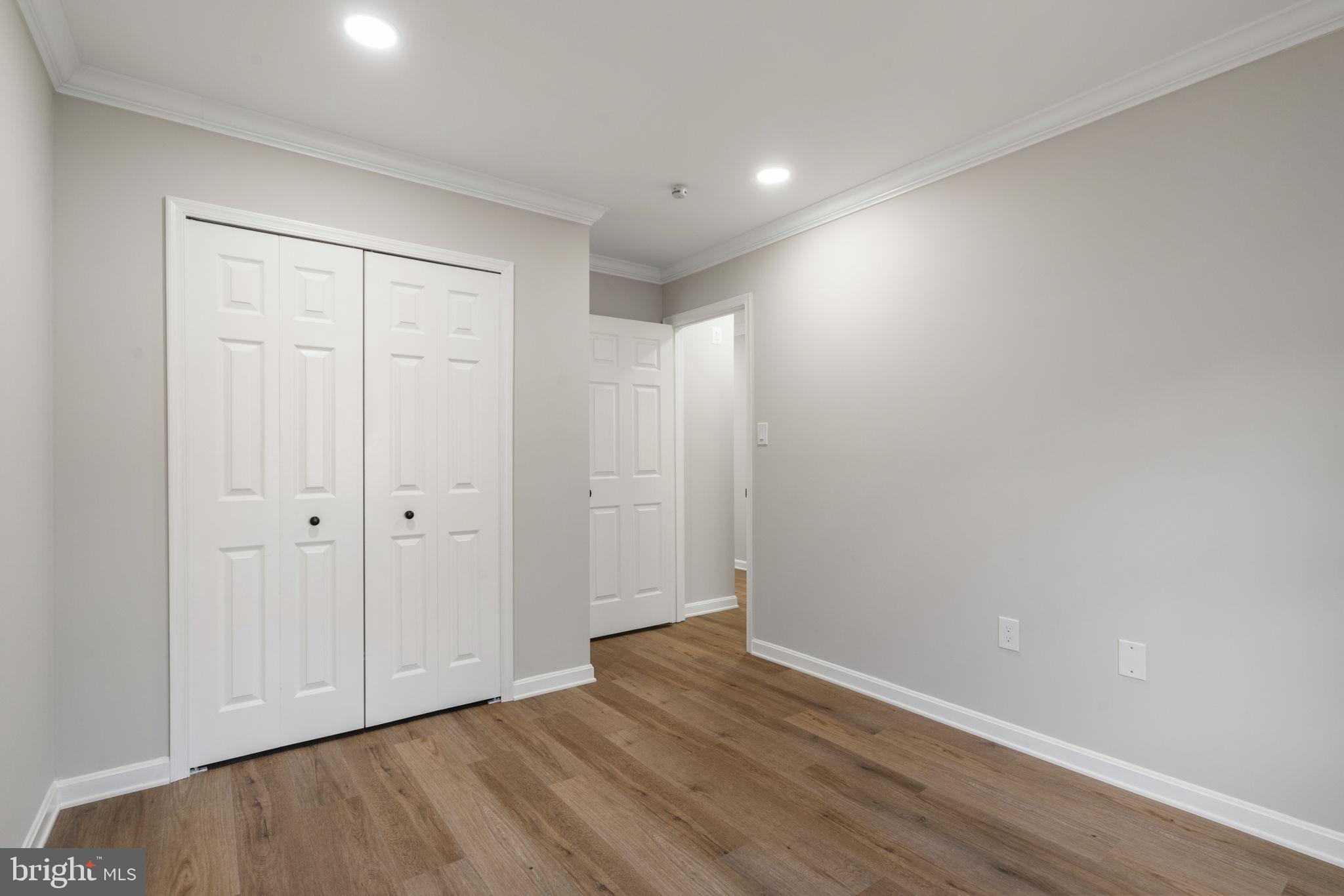 COUNTRY CREEK - Residential