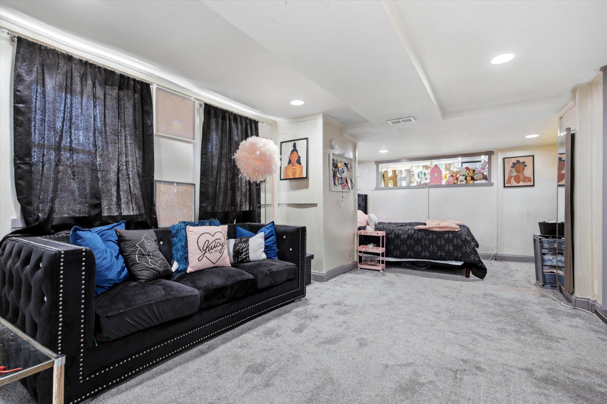 COBBS CREEK - Residential