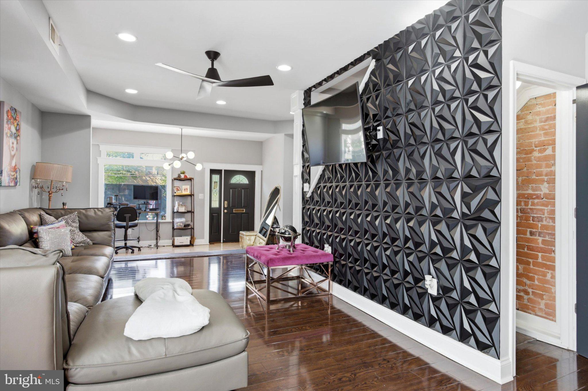 COBBS CREEK - Residential