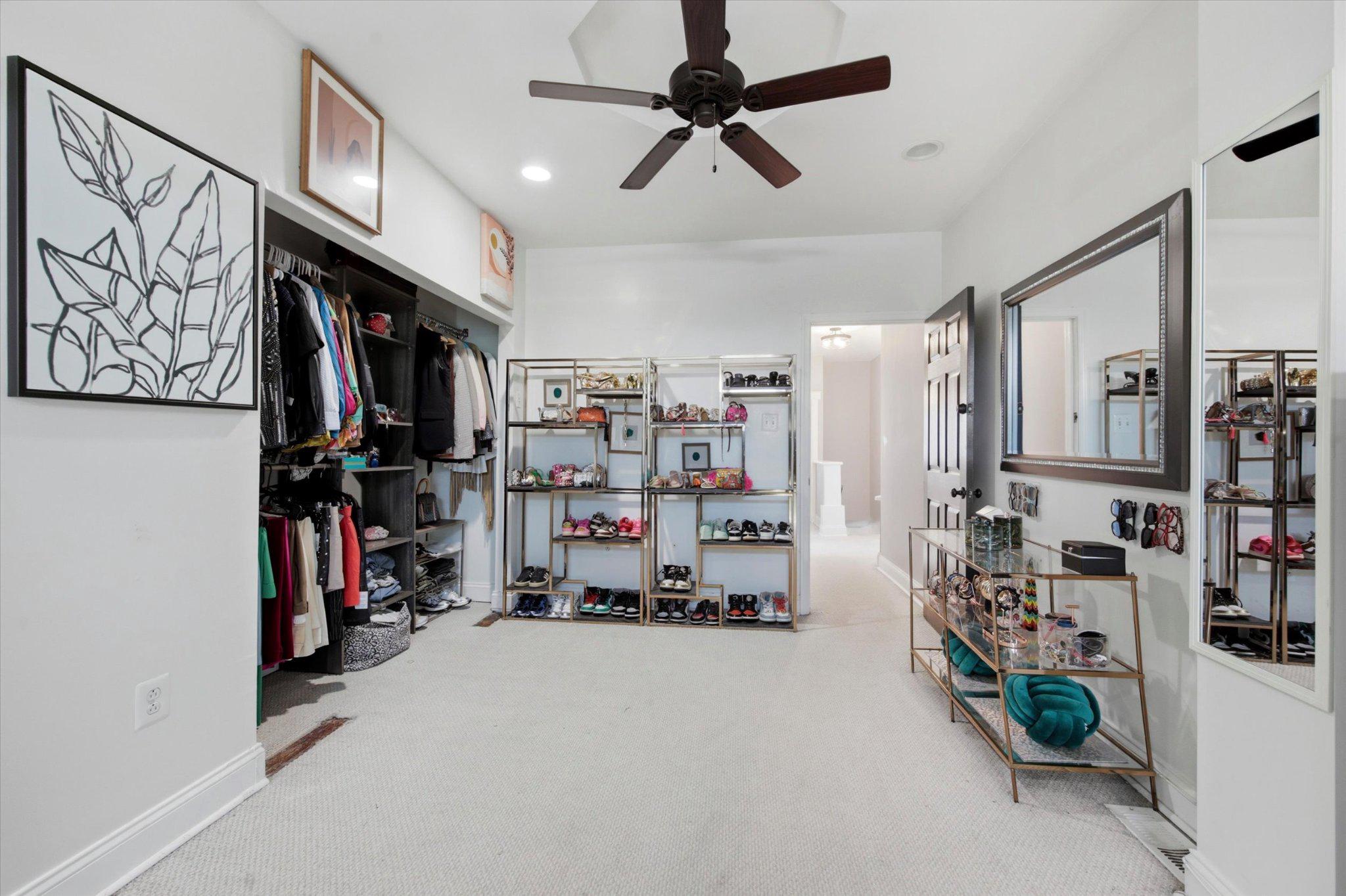 COBBS CREEK - Residential