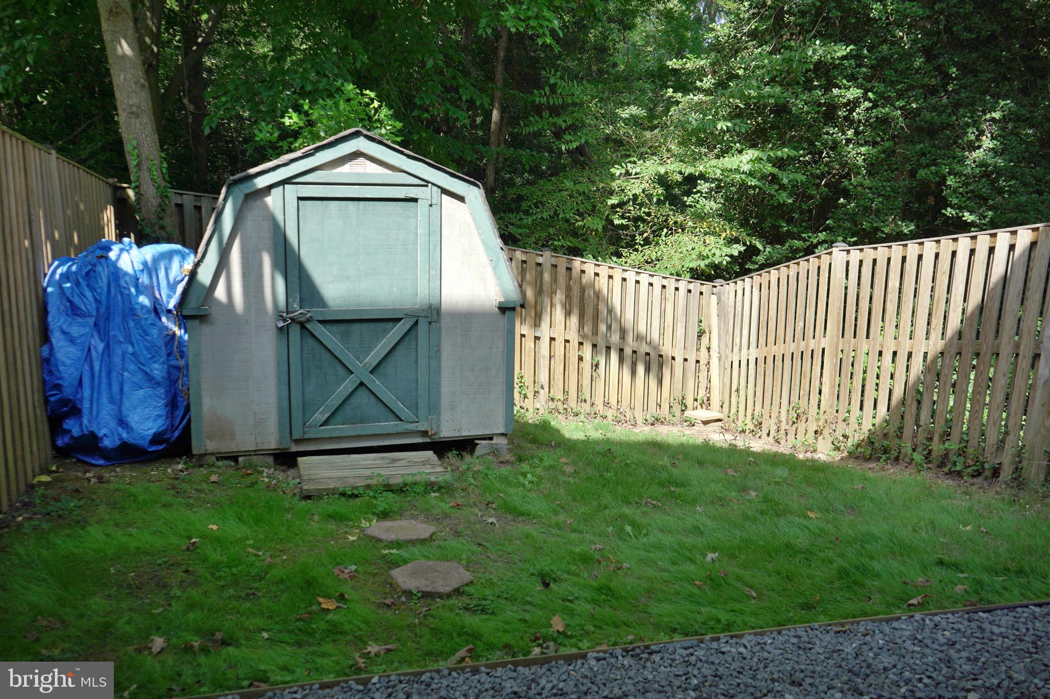 LAKEWOOD EST SUB - Residential