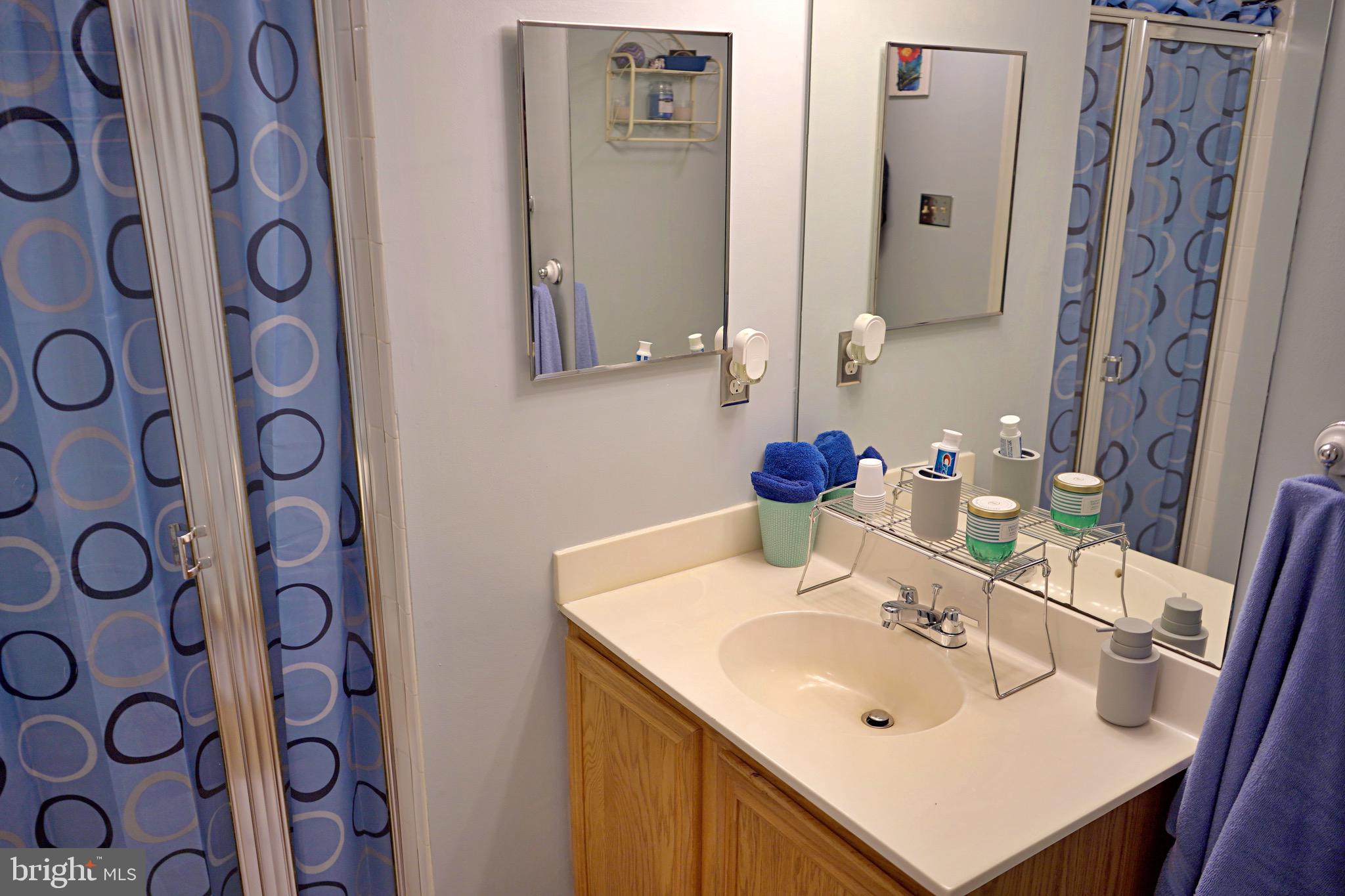 LAKEWOOD EST SUB - Residential