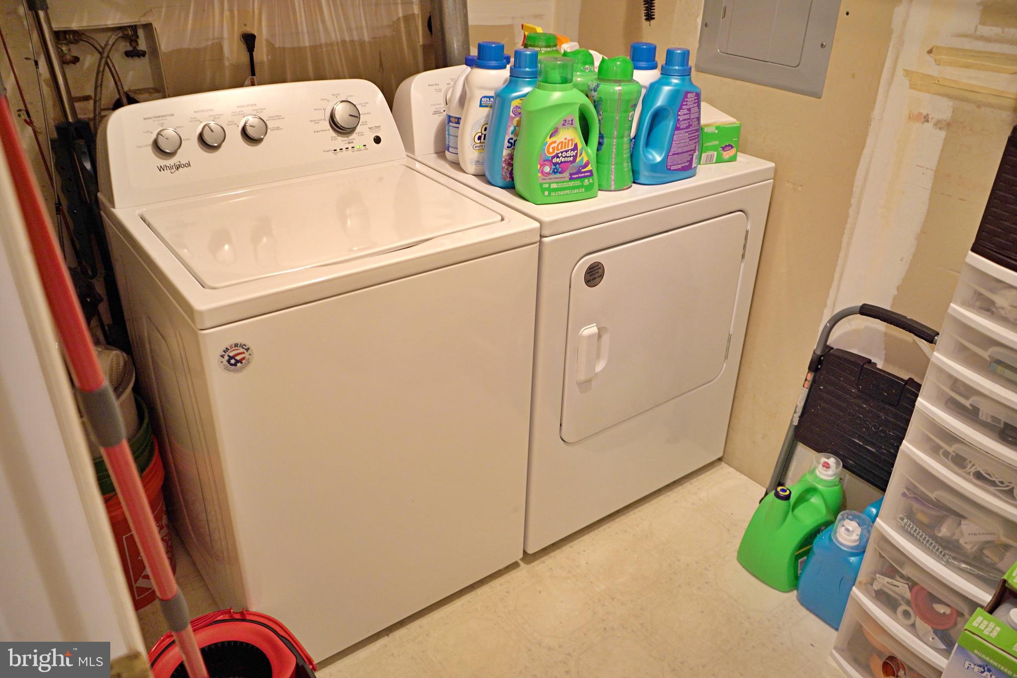 LAKEWOOD EST SUB - Residential