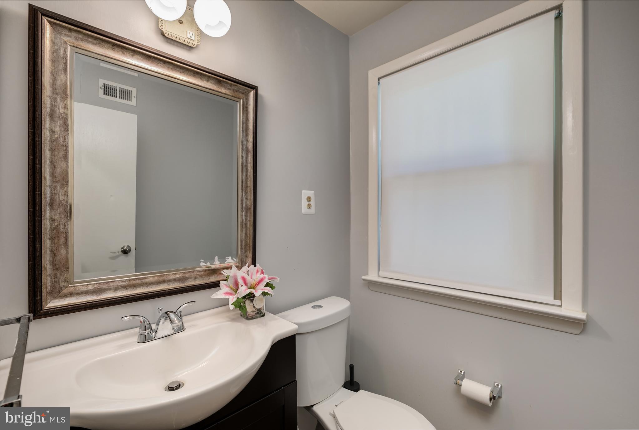 COUNTRY CLUB/LAKE MONTCLAIR - Residential