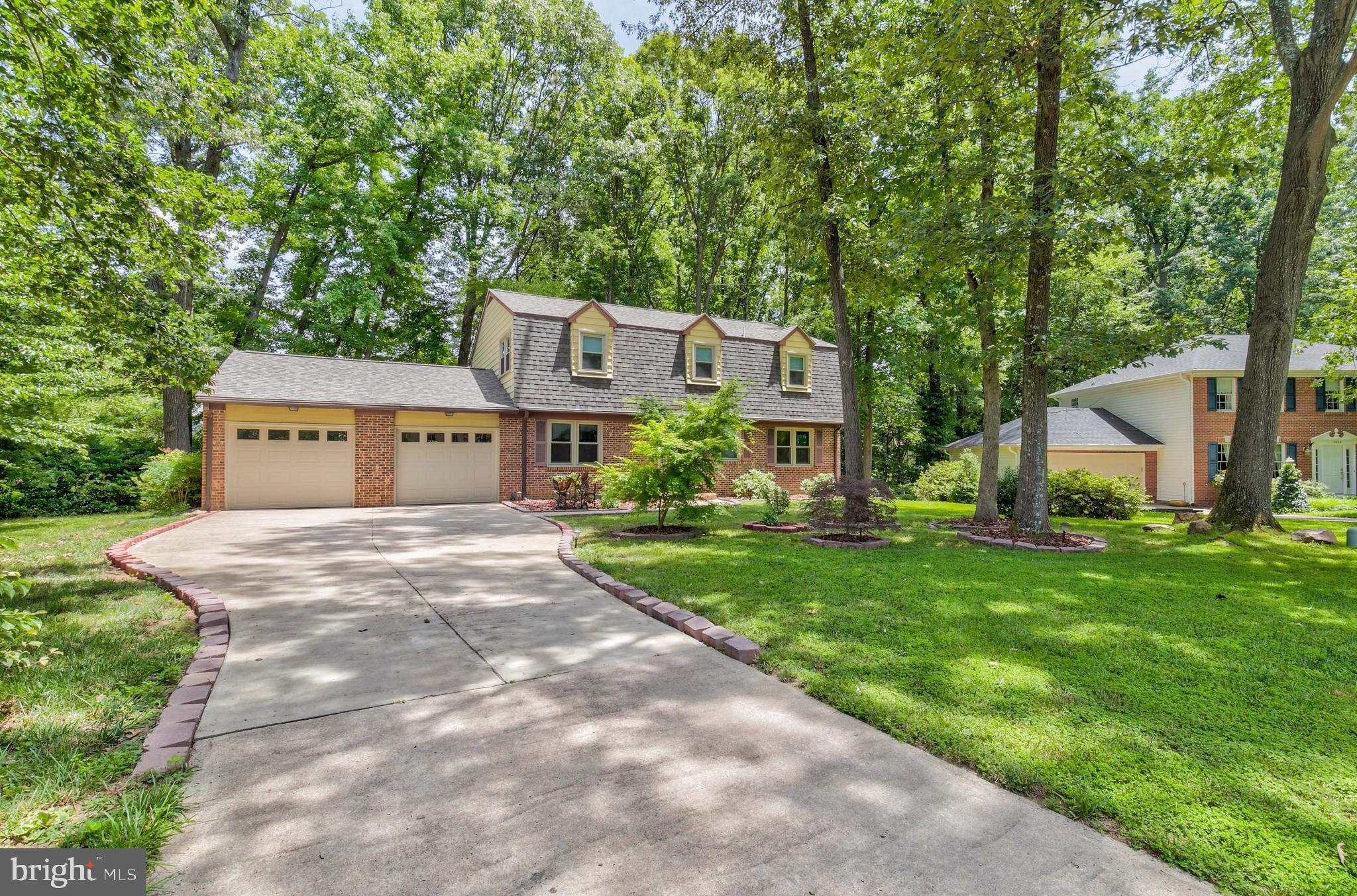 COUNTRY CLUB/LAKE MONTCLAIR - Residential