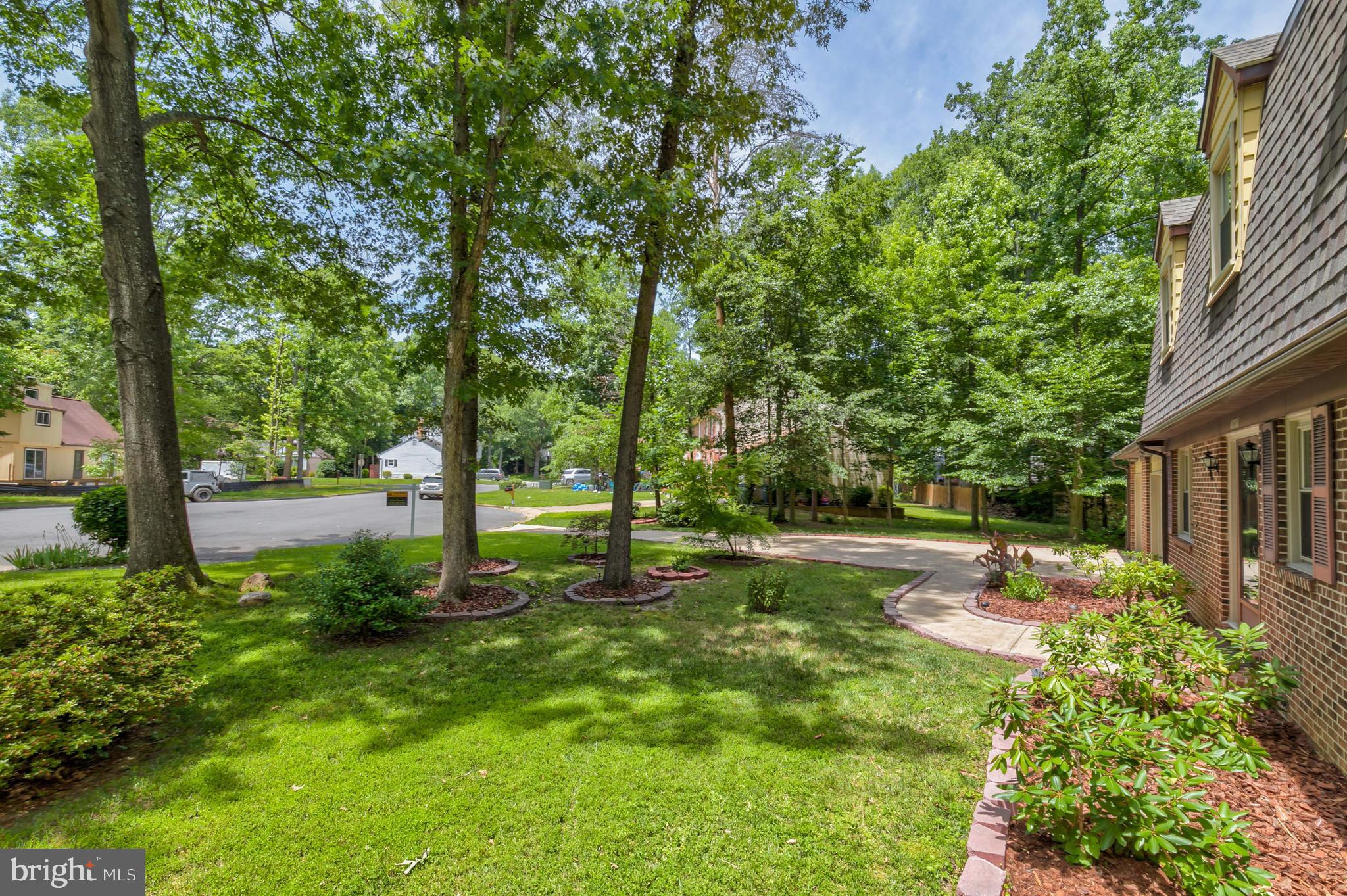 COUNTRY CLUB/LAKE MONTCLAIR - Residential