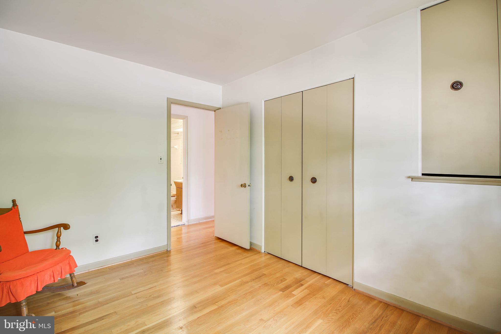 WOODBRIDGE VALLEY - Residential