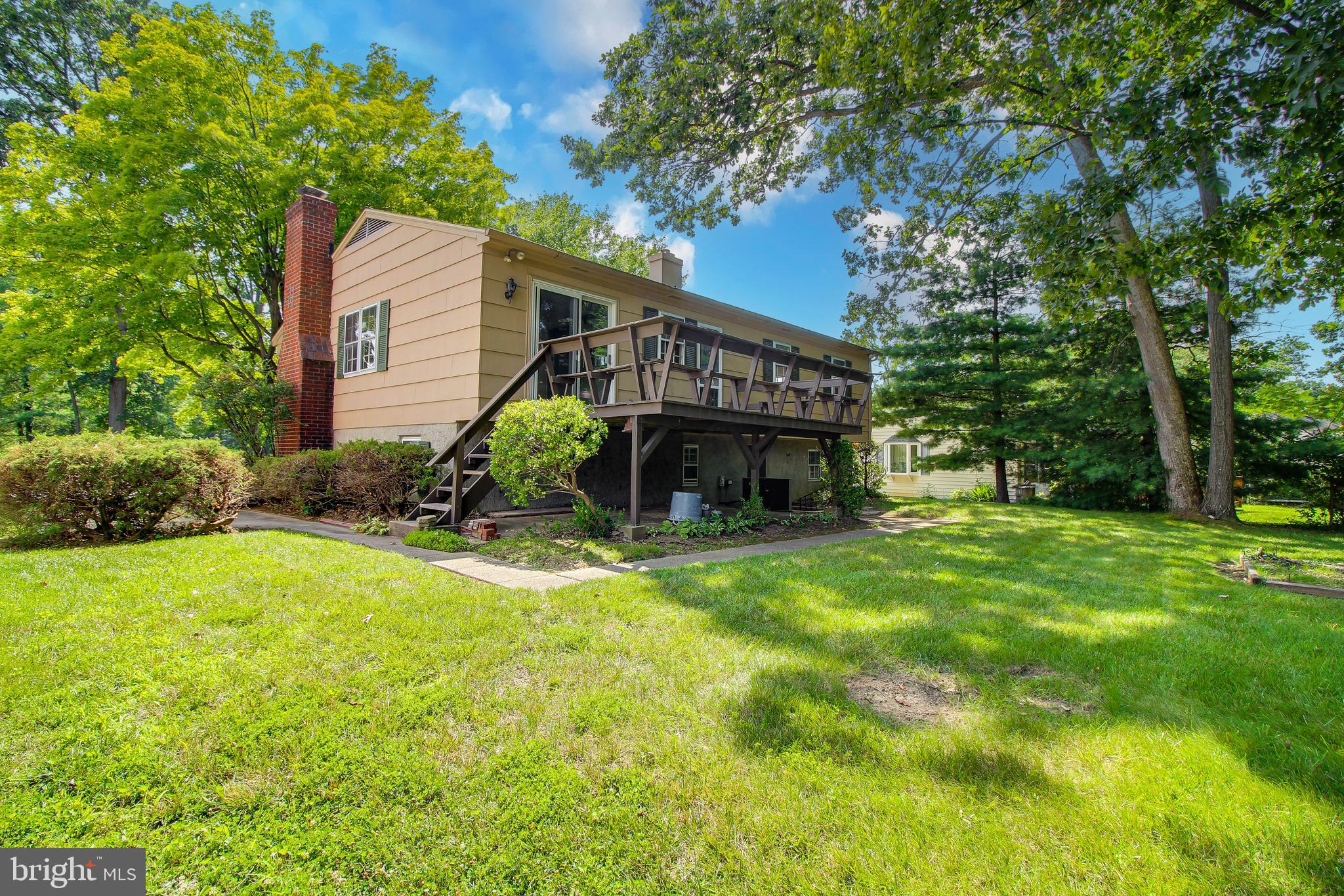 WOODBRIDGE VALLEY - Residential