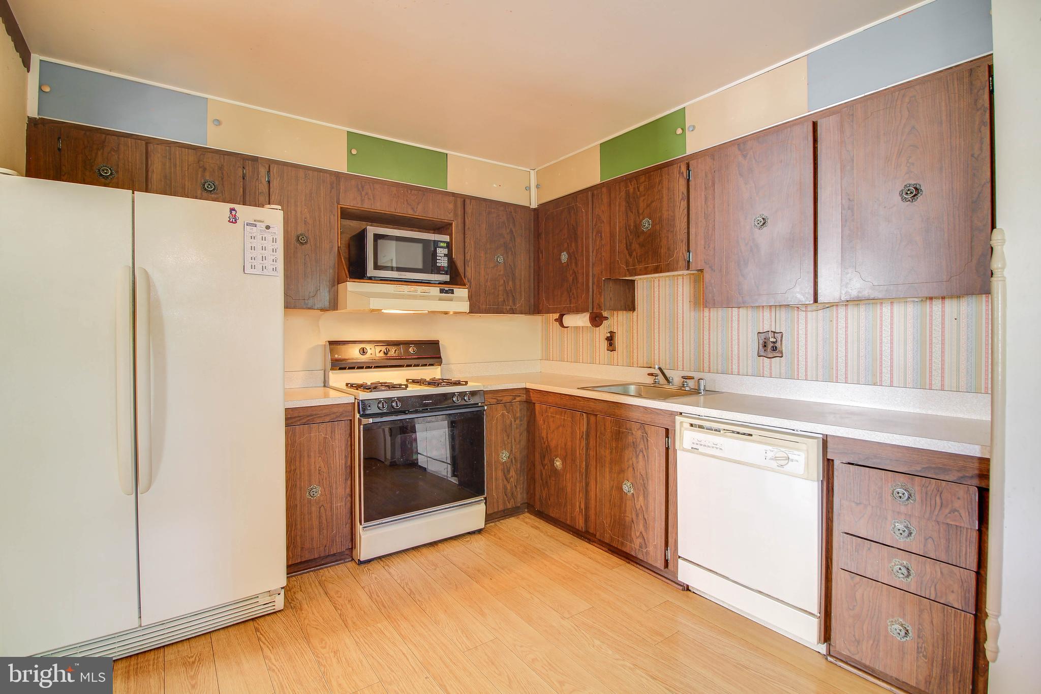 WOODBRIDGE VALLEY - Residential