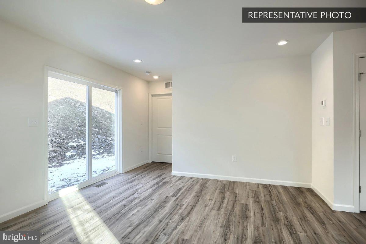 HILLS AT VALLEY VIEW - Residential